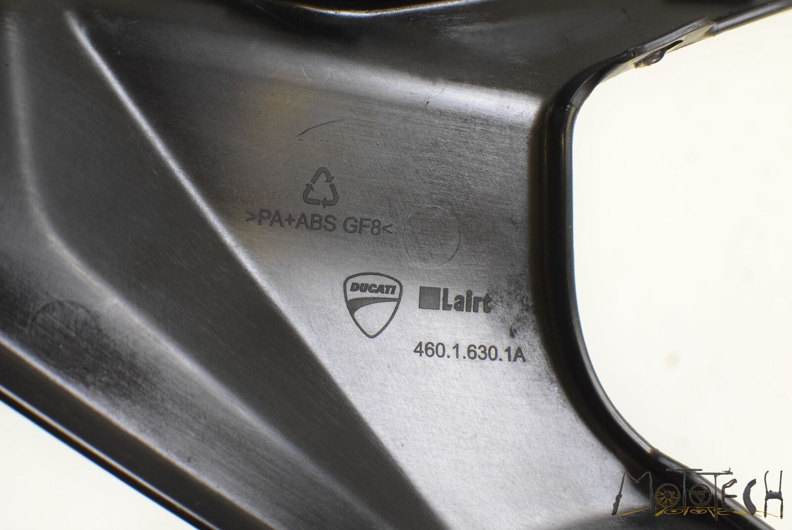 2016 Ducati Superbike 959 Panigale Subframe Side Cover Fairing SET 46016311B {{ shop.shopifyCountryName }} - Mototech271