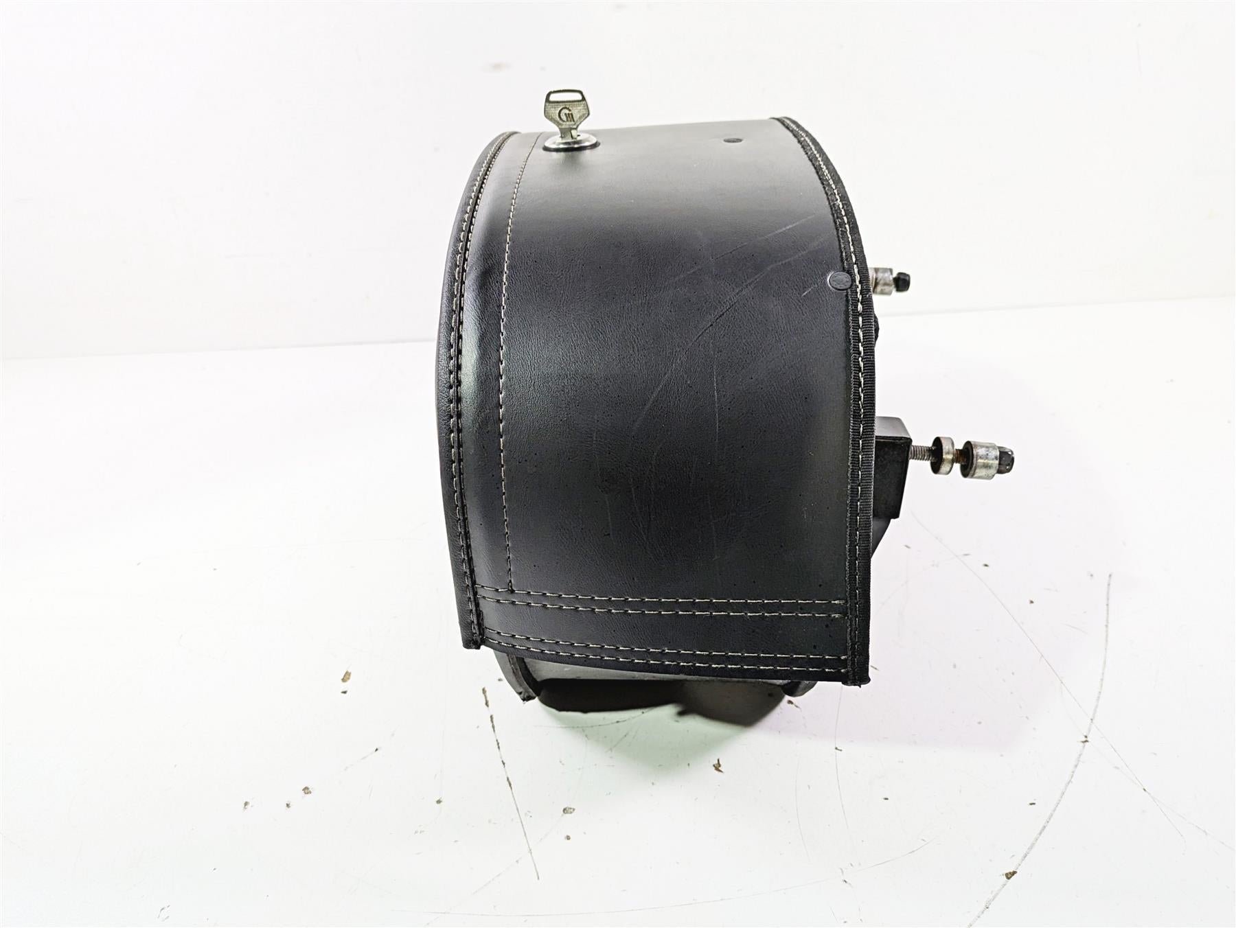 2004 Victory Kingpin Viking Bags Right Saddle Bag Saddlebag + Key {{ shop.shopifyCountryName }} - Mototech271