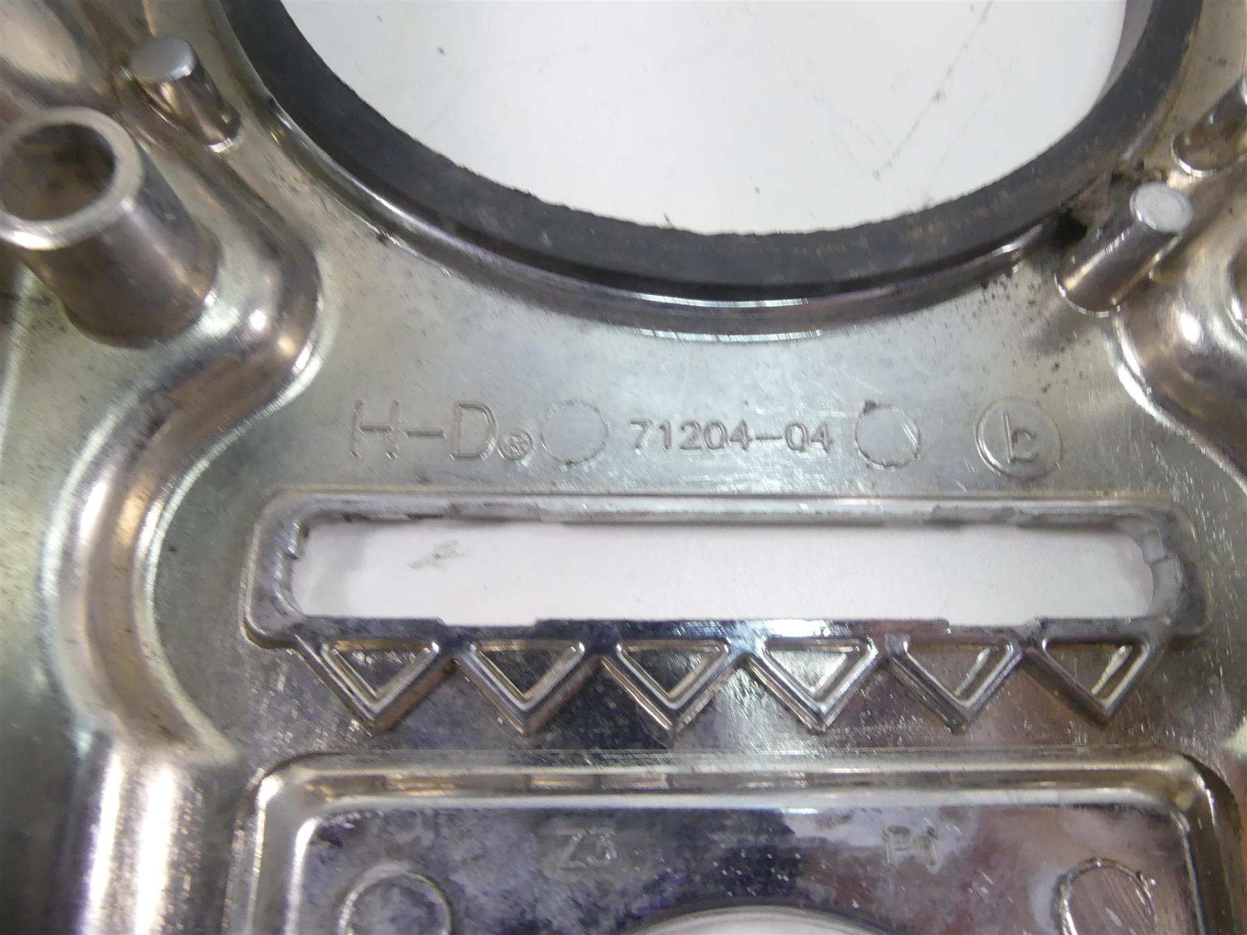 2004 Harley FXDWGI Dyna Wide Glide Fuel Tank Dash Console Cover 71204-04 {{ shop.shopifyCountryName }} - Mototech271