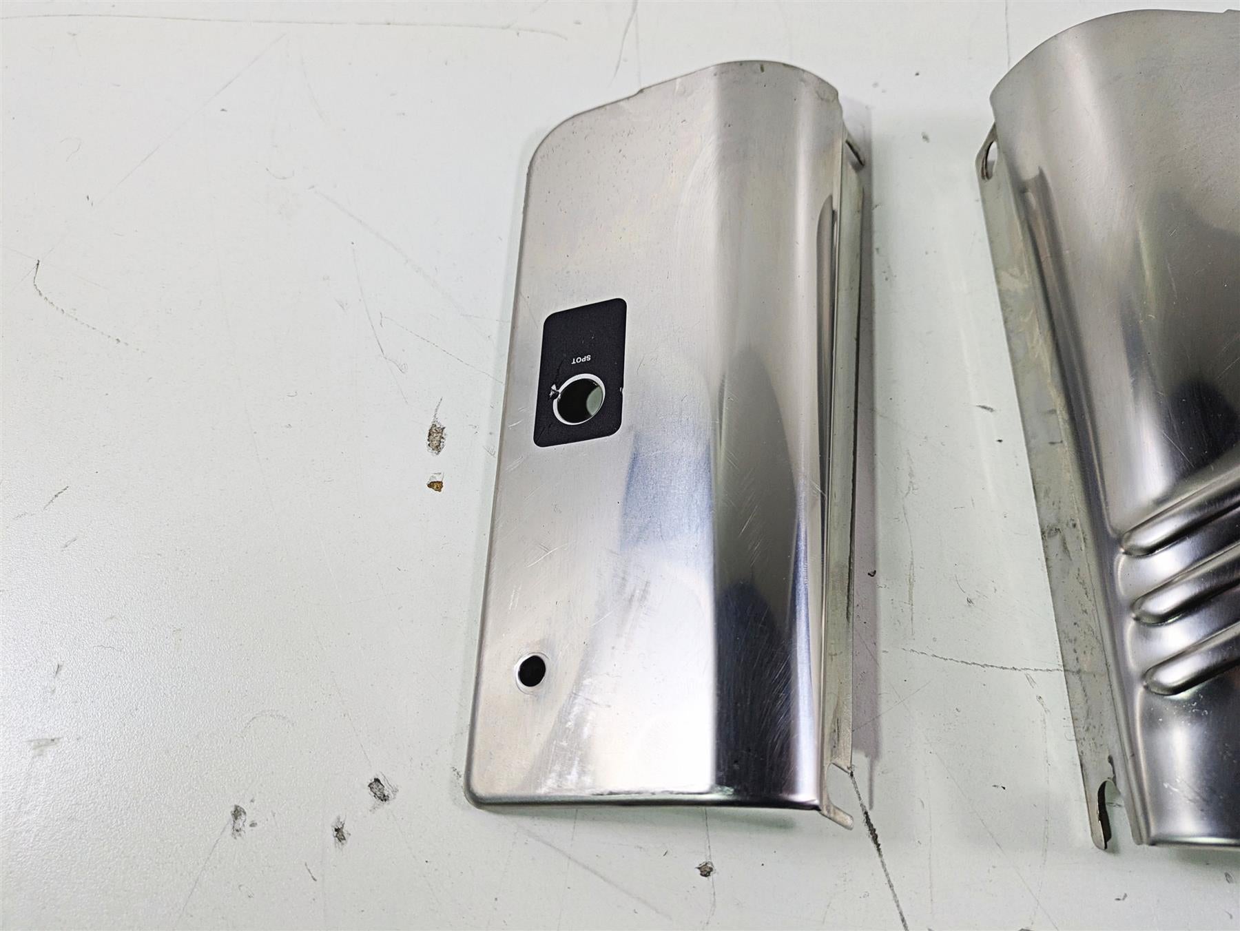 2004 Harley Softail FLSTF Fat Boy Headlight Fork Tube Cover Set 67808-86 {{ shop.shopifyCountryName }} - Mototech271