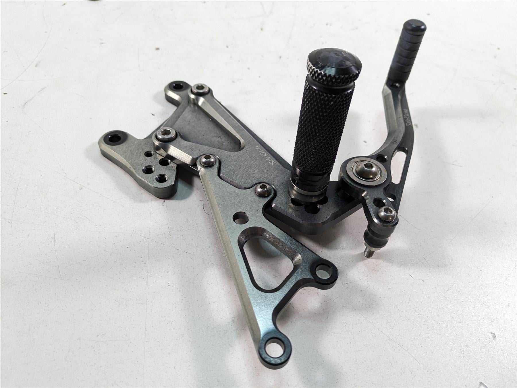 2007 Yamaha R1 YZFR1 Sato Racing Rear Set Footpeg Set -Read Y-R107RS-BK {{ shop.shopifyCountryName }} - Mototech271