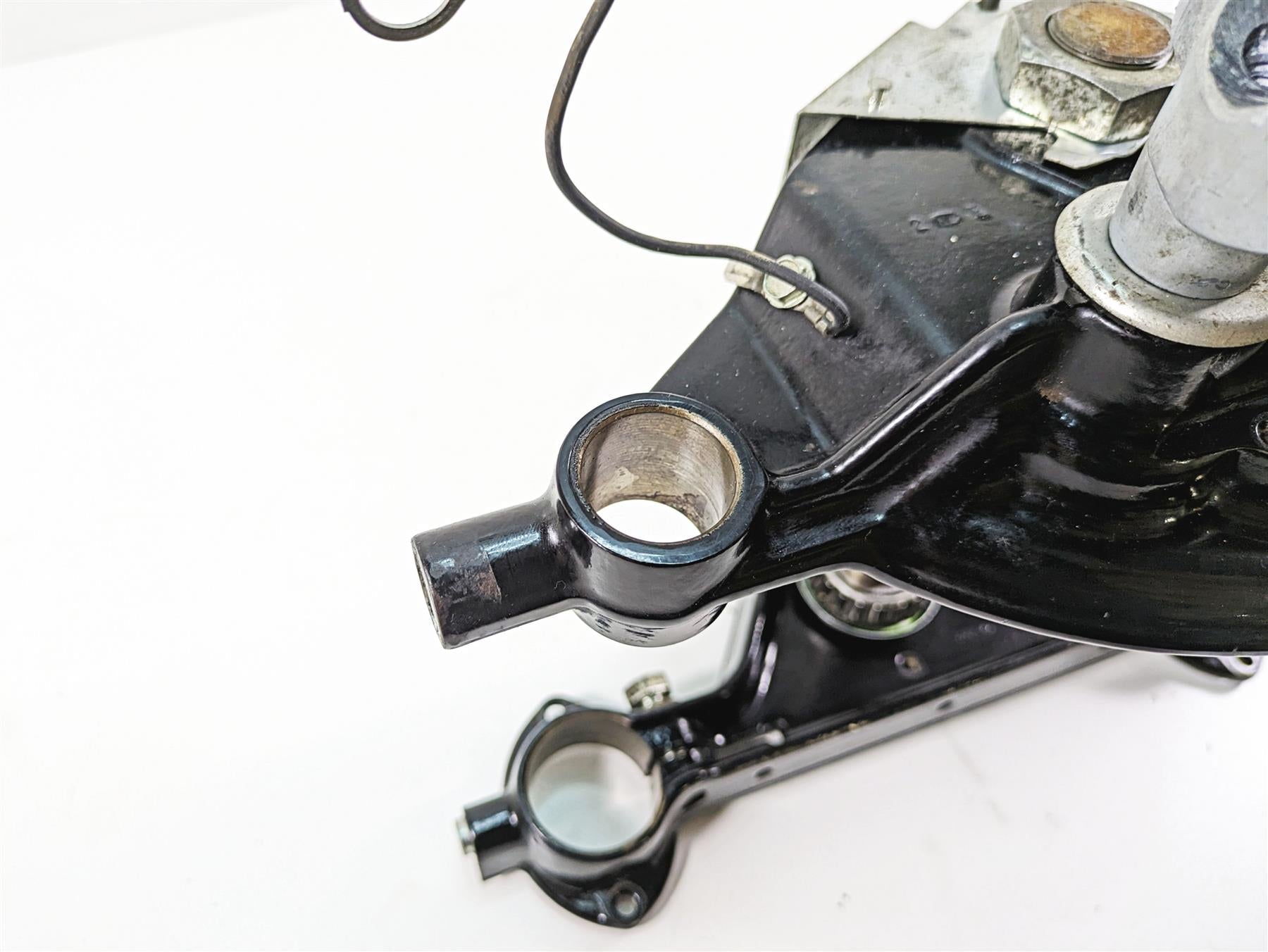 2006 Harley Touring FLHXI Street Glide Upper Lower Triple Tree Set 45446-87A {{ shop.shopifyCountryName }} - Mototech271