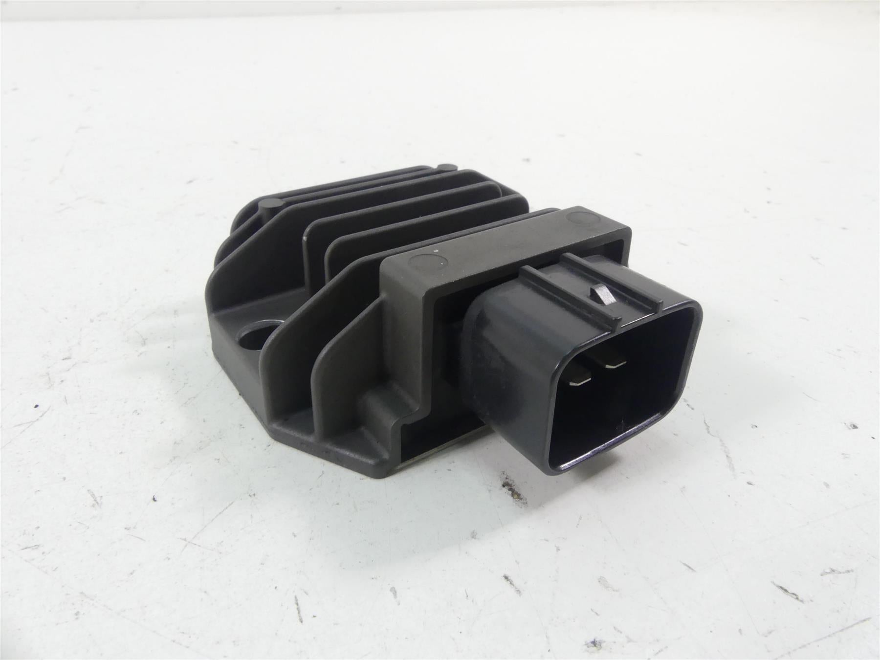 2015 KTM 1290R Super Duke Rectifier Voltage Regulator FH022AA 60311034000 {{ shop.shopifyCountryName }} - Mototech271