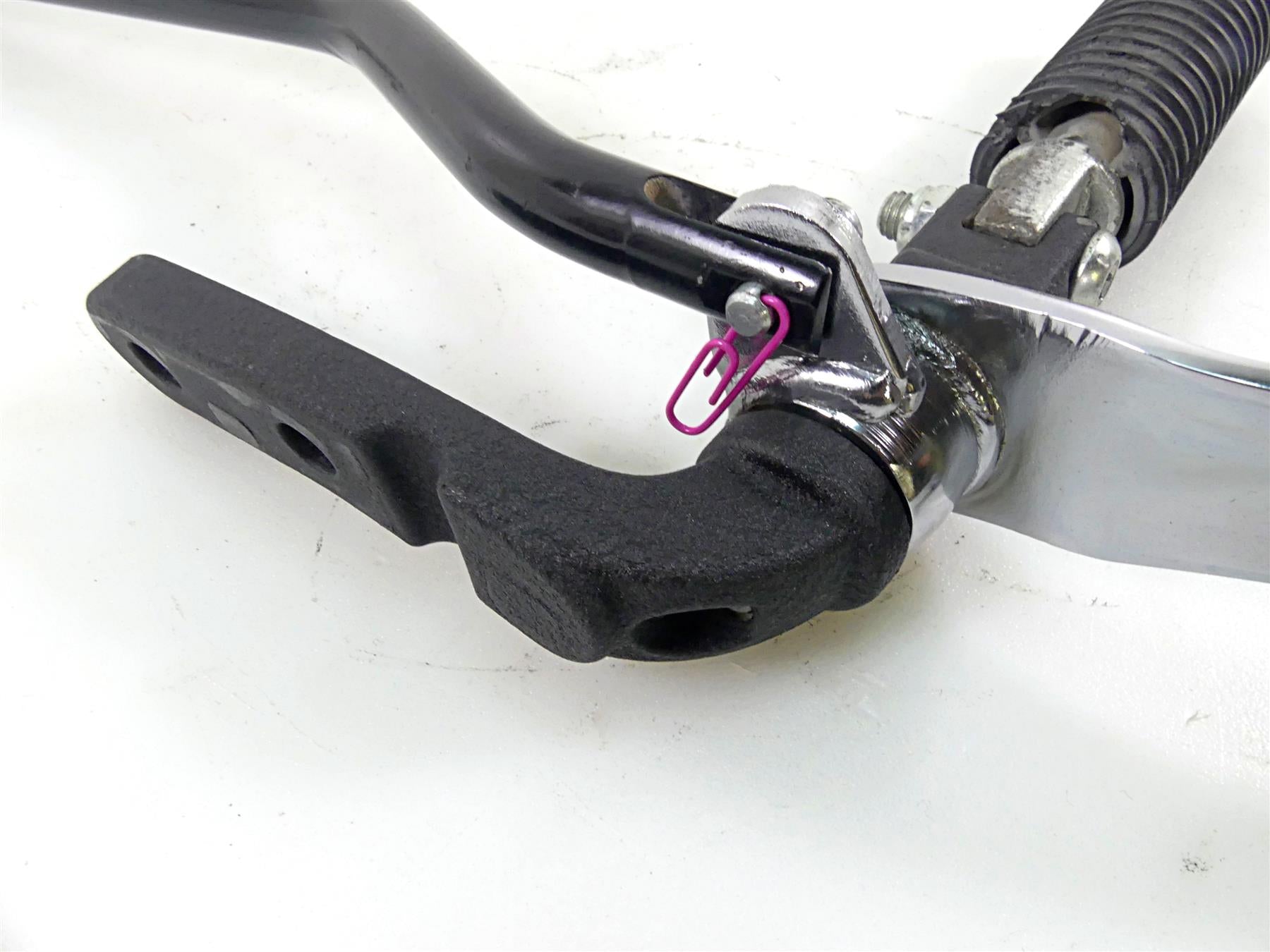 2010 Harley FXDF Dyna Fat Bob Front Right Oem Forward Footpeg Br Pedal 42481-03 {{ shop.shopifyCountryName }} - Mototech271