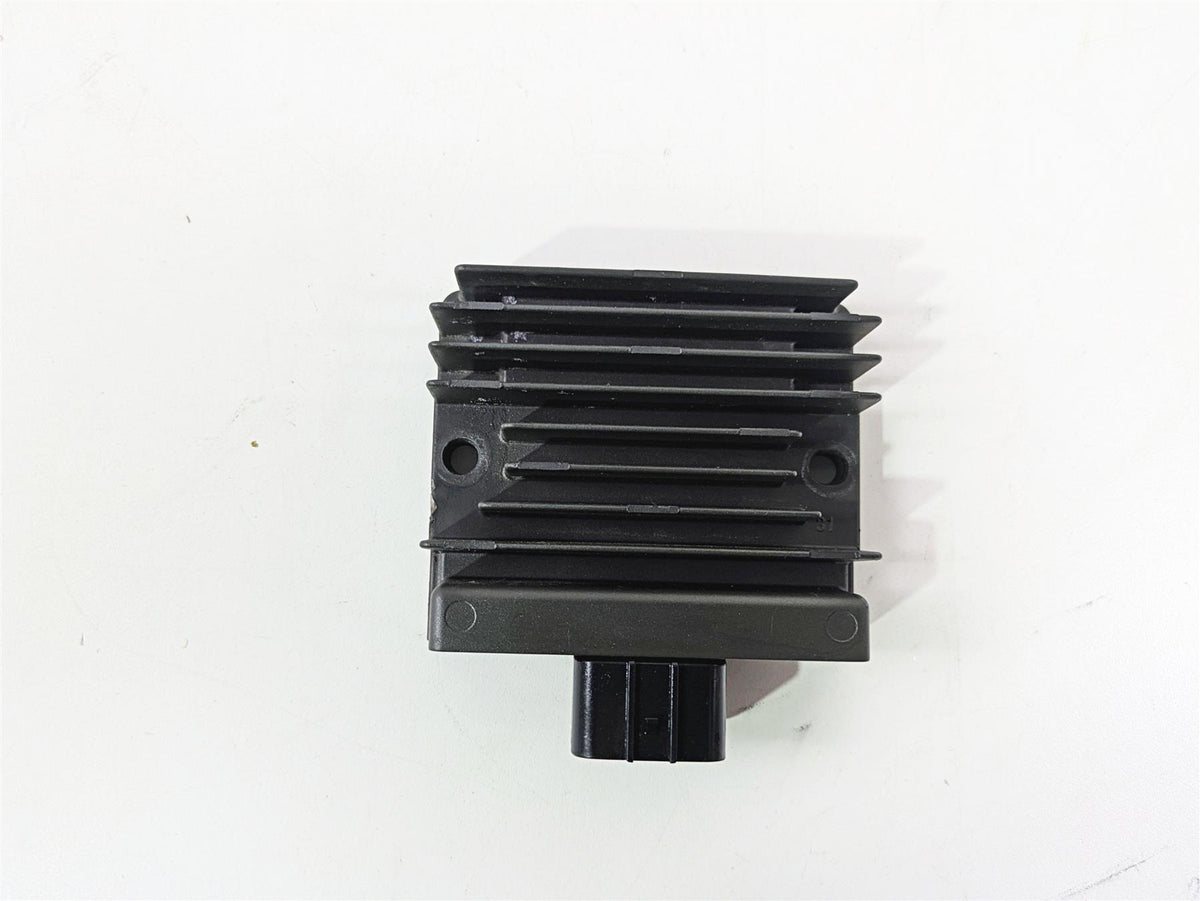 2020 Kawasaki Z900 ZR900 Rectifier Voltage Regulator SH868BA 21066-0753 {{ shop.shopifyCountryName }} - Mototech271