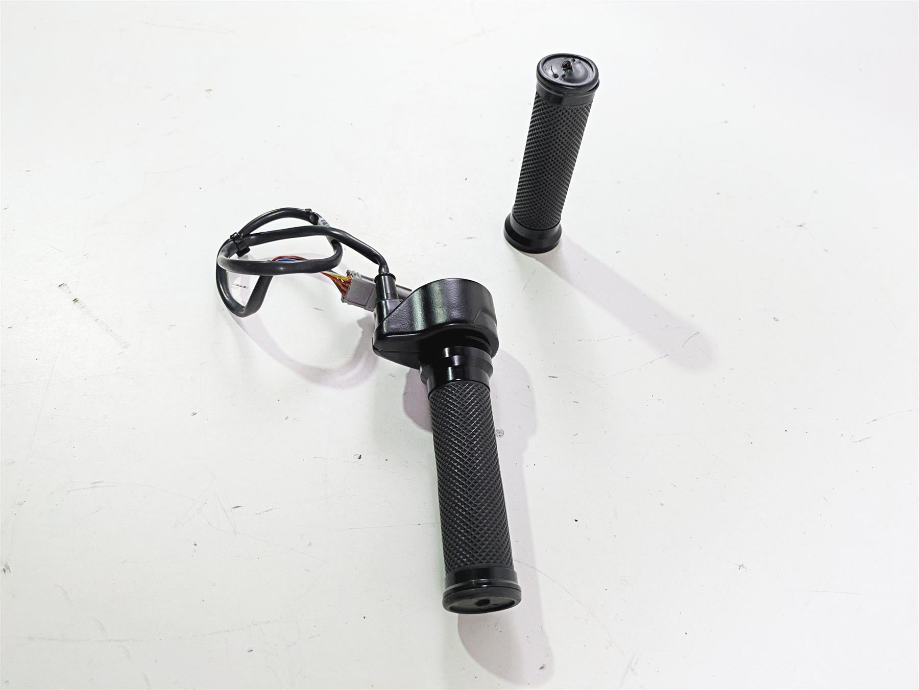 2016 Ducati Monster 1200 S Ride Fly By Wire Throttle Grip Sensor 66020051G {{ shop.shopifyCountryName }} - Mototech271