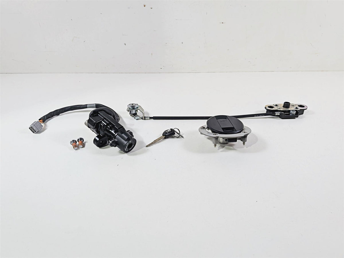 2024 Suzuki GSXR600 Nice Ignition Switch Key Lock Set 2K Only 37101-40822 {{ shop.shopifyCountryName }} - Mototech271