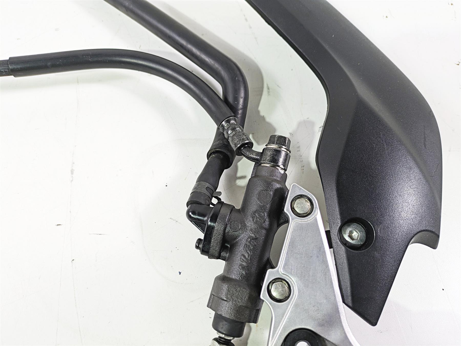 2017 Honda CBR600RR Right Footpeg & Rear Brake Master Cylinder 50600-MFJ-D00 {{ shop.shopifyCountryName }} - Mototech271