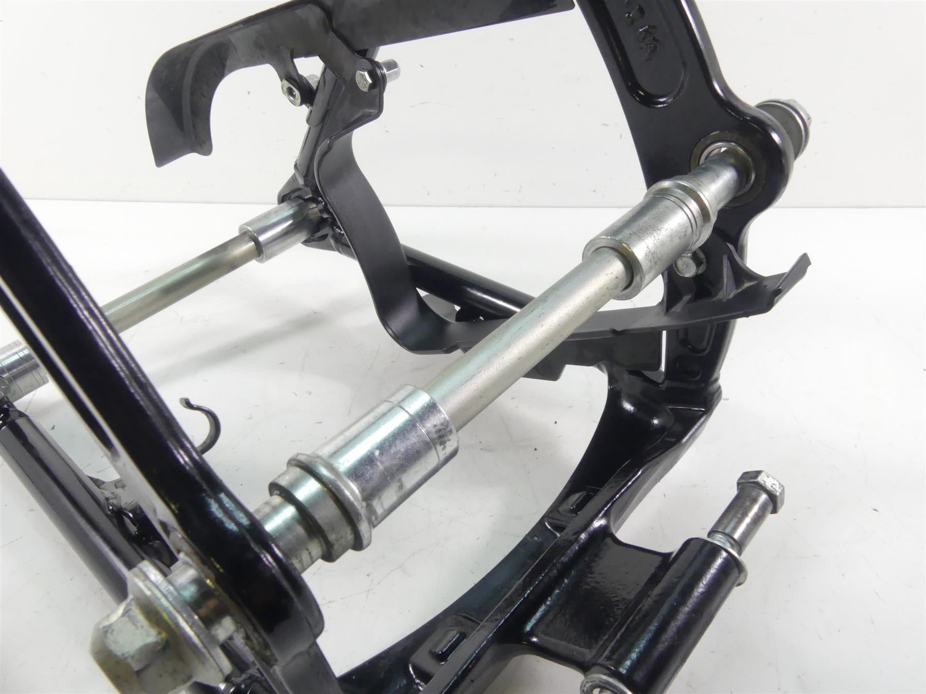 2017 Harley FLS Softail Slim Rear Swingarm Swing Arm + Guards & Axle 47573-11 {{ shop.shopifyCountryName }} - Mototech271