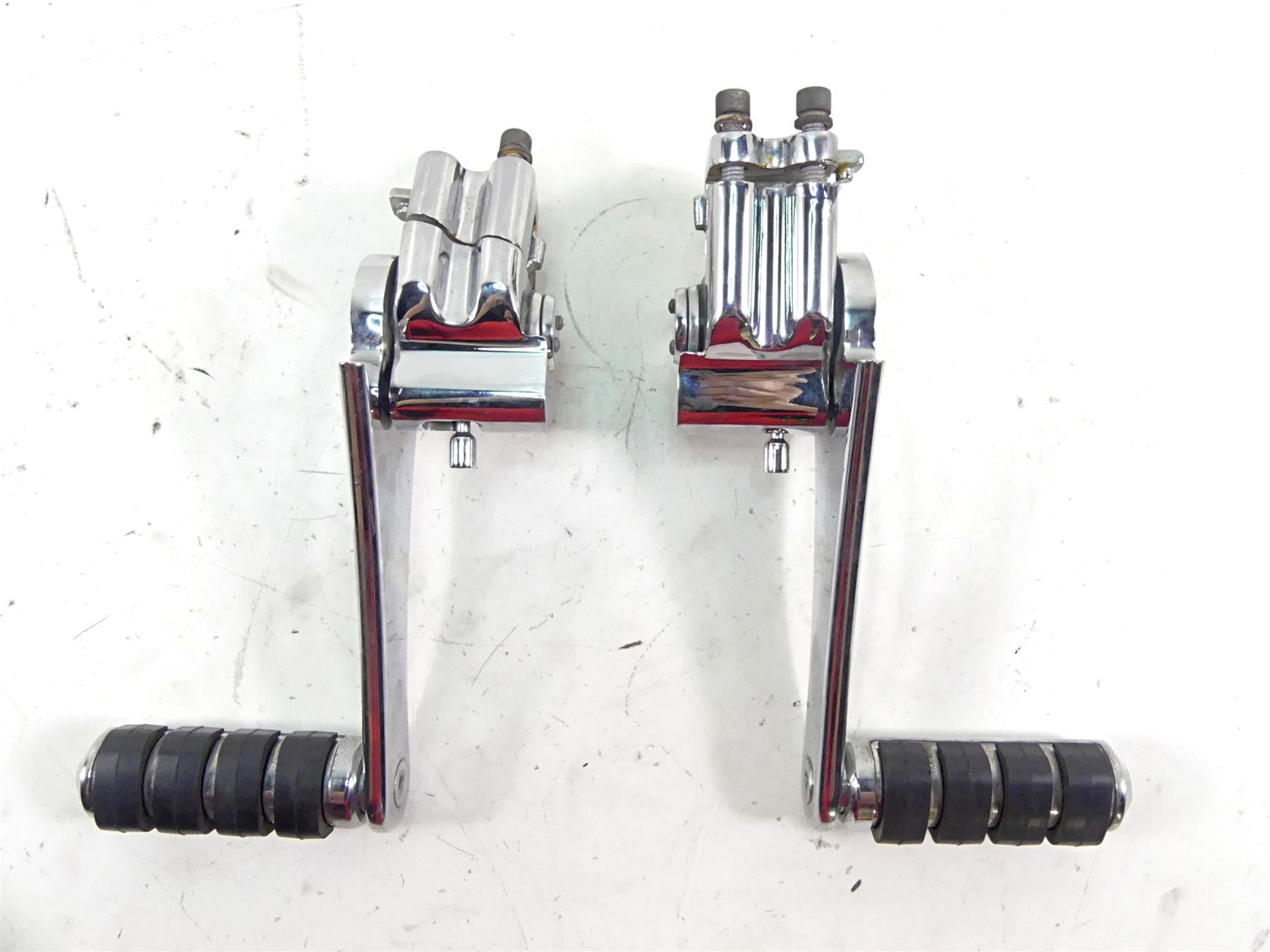 2011 Harley Touring FLTRX Road Glide Kuryakyn Adjustable Passenger Peg Set 4353 {{ shop.shopifyCountryName }} - Mototech271