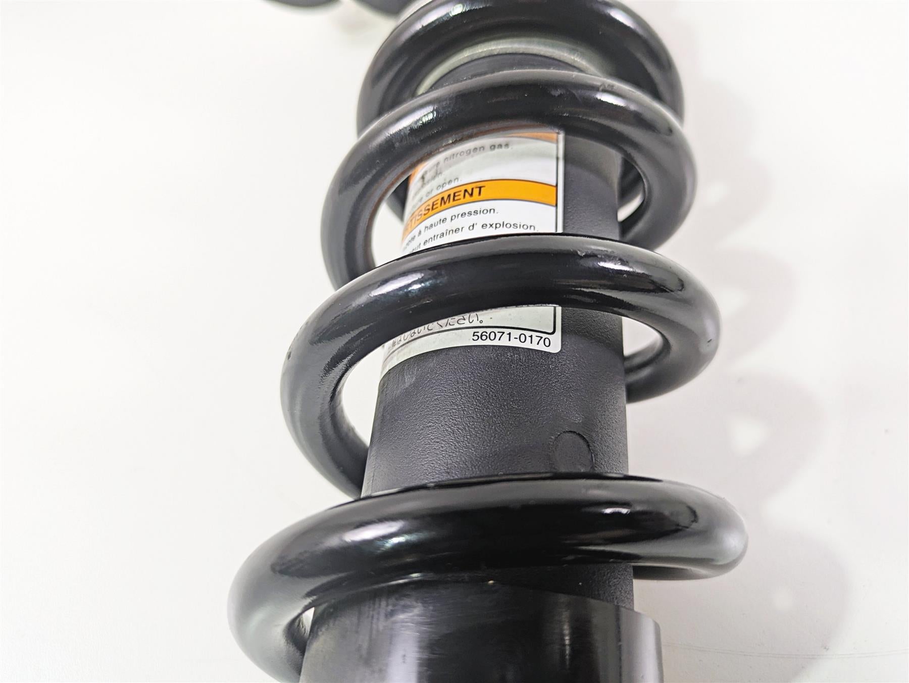 2024 Kawasaki ZX6R ZX636 Ninja Rear Suspension Shock Black 45014-0393-52E {{ shop.shopifyCountryName }} - Mototech271