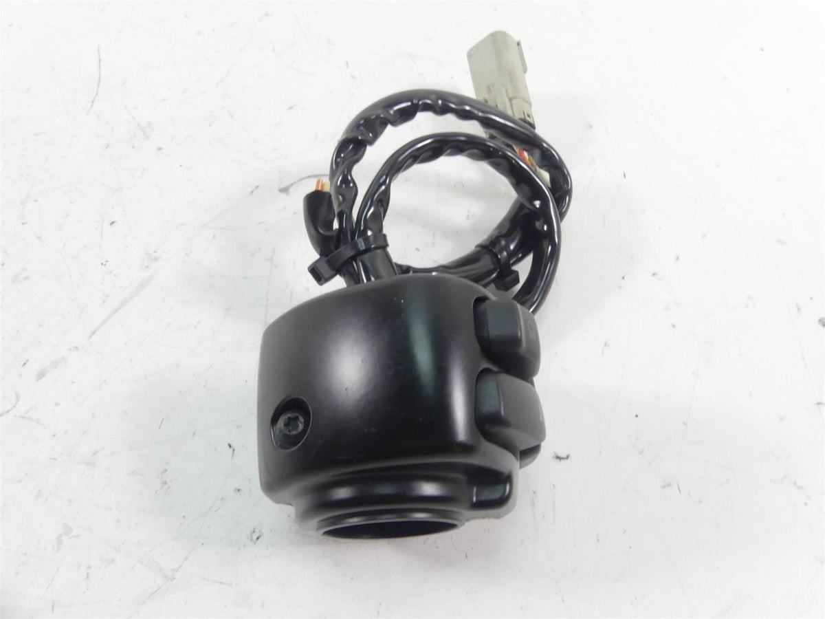 2012 Harley VRSCF Muscle Rod Left Hand Lights Control Switch - Read 71682-06A {{ shop.shopifyCountryName }} - Mototech271