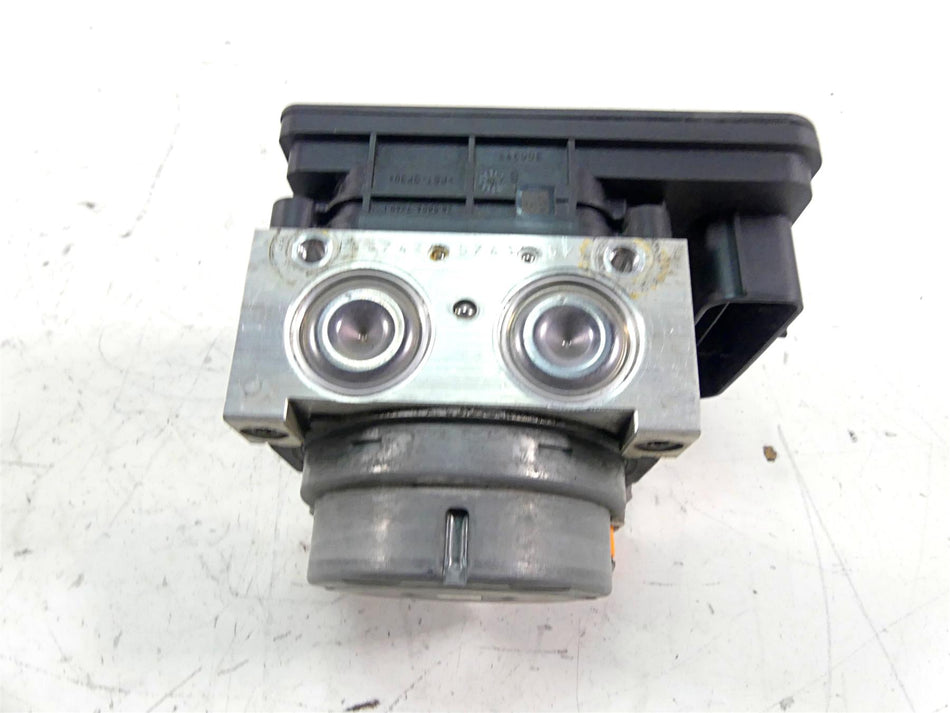 2018 BMW S1000RR K46 Abs Brake Pump Module 34518561705 34518566956 34519444398 {{ shop.shopifyCountryName }} - Mototech271