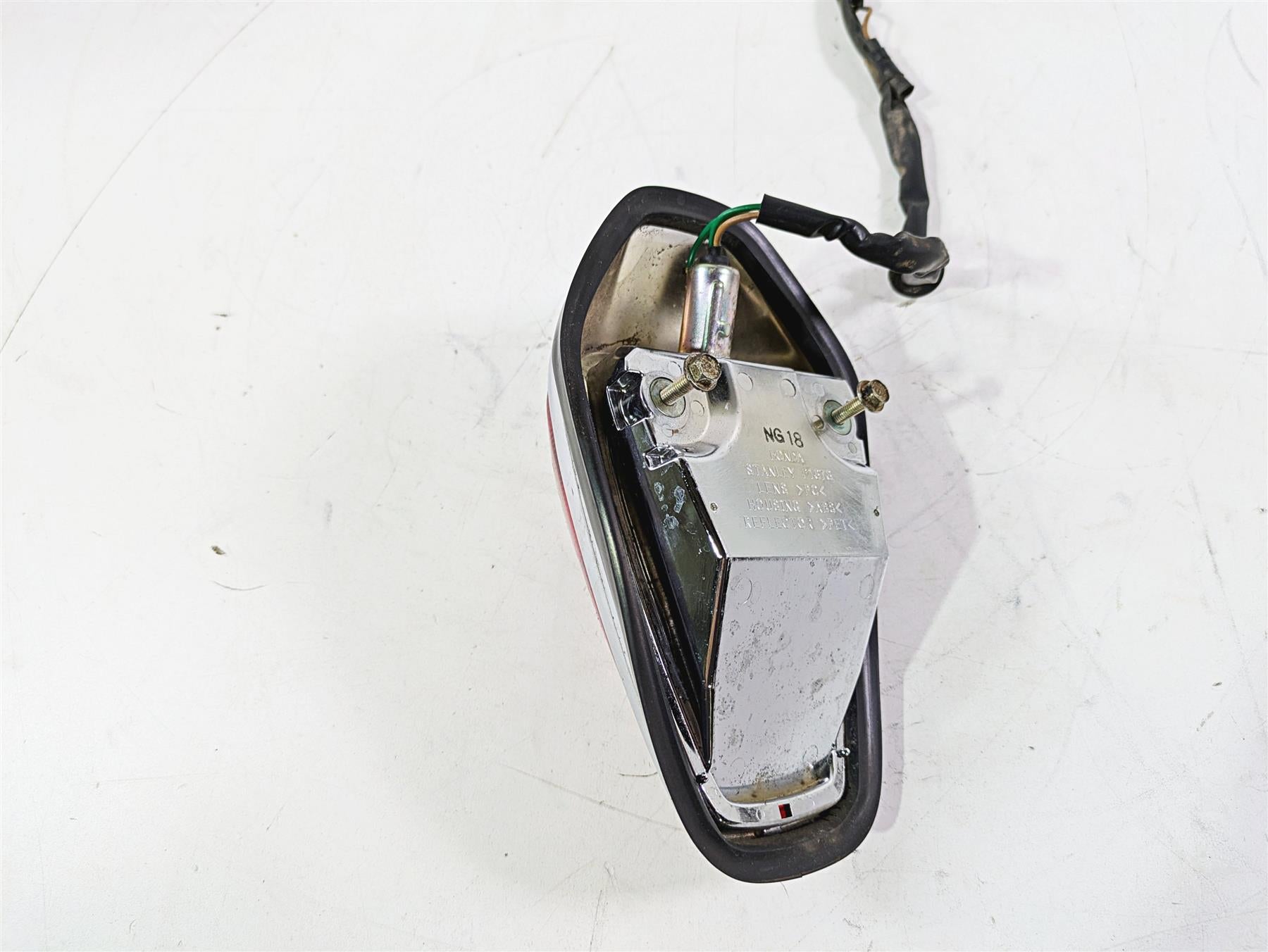 2002 Honda V-Twin VTX1800 C Taillight Tail Light 33701-MCH-672 33701-MCH-673 {{ shop.shopifyCountryName }} - Mototech271