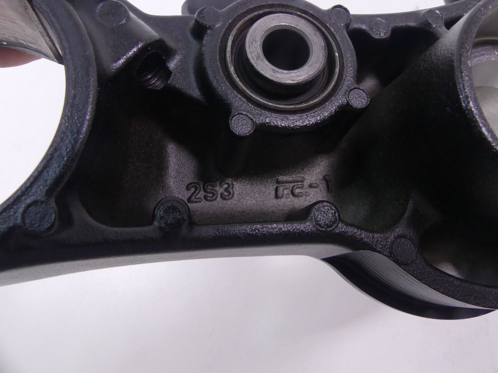 2019 Yamaha VMX17 V-Max 1700 Upper Triple Tree Steering Clamp 2S3-23435-00-00 {{ shop.shopifyCountryName }} - Mototech271