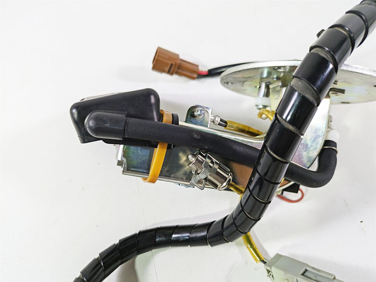 2016 Suzuki M109R VZR1800 Boulevard Fuel Gas Petrol Pump - Tested 15100-48G10 {{ shop.shopifyCountryName }} - Mototech271