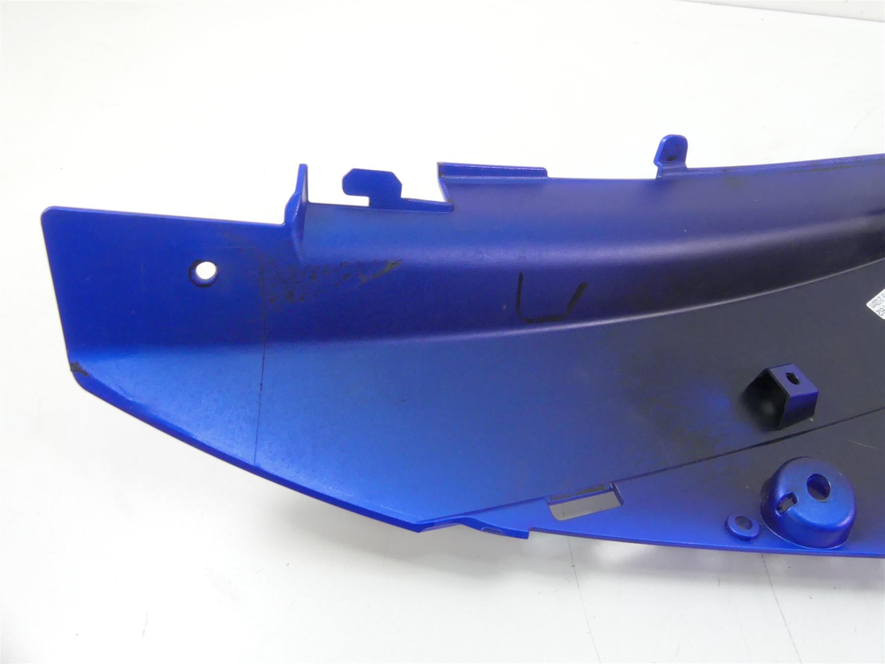 2018 Yamaha Waverunner VX 1800 Cruiser Right Blue Side Fairing Cover F2X-U377C {{ shop.shopifyCountryName }} - Mototech271