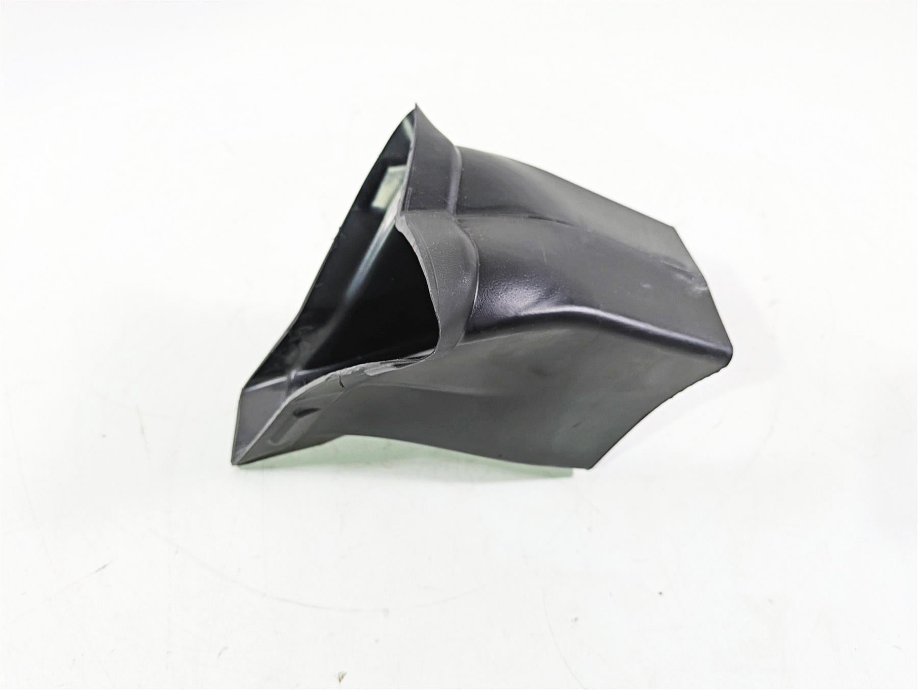 2016 BMW S1000RR K46 Front Center Air Duct Scoop 46638546438 {{ shop.shopifyCountryName }} - Mototech271