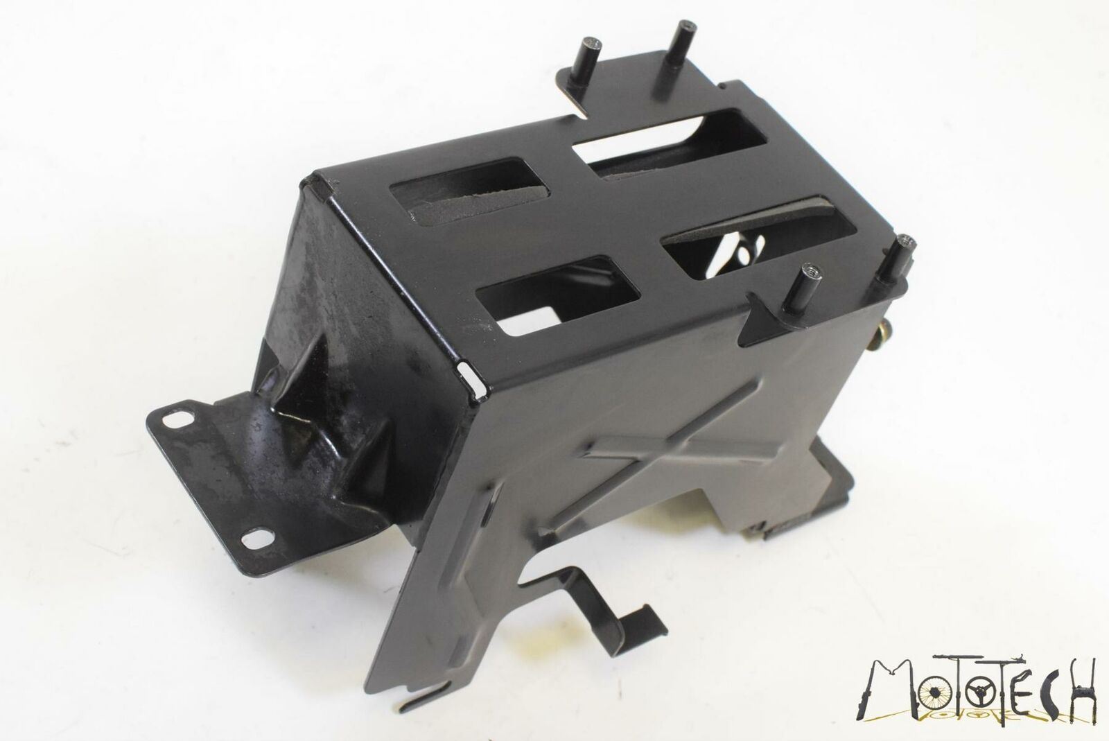 2016 Indian Chief Dark Horse Battery Tray Holder Bracket Mount 1018971-329 {{ shop.shopifyCountryName }} - Mototech271
