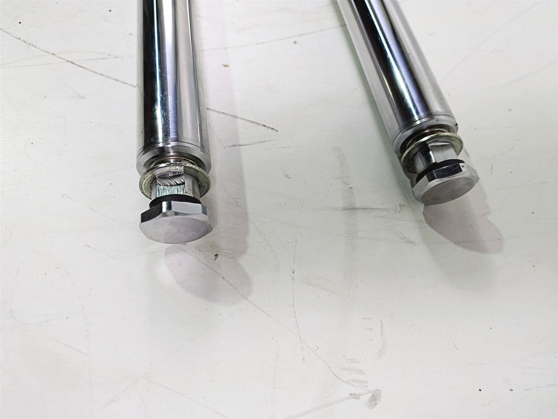 2008 Harley FLSTC 105TH Softail Heritage Straight Front Fork Set 41mm 45915-08 {{ shop.shopifyCountryName }} - Mototech271