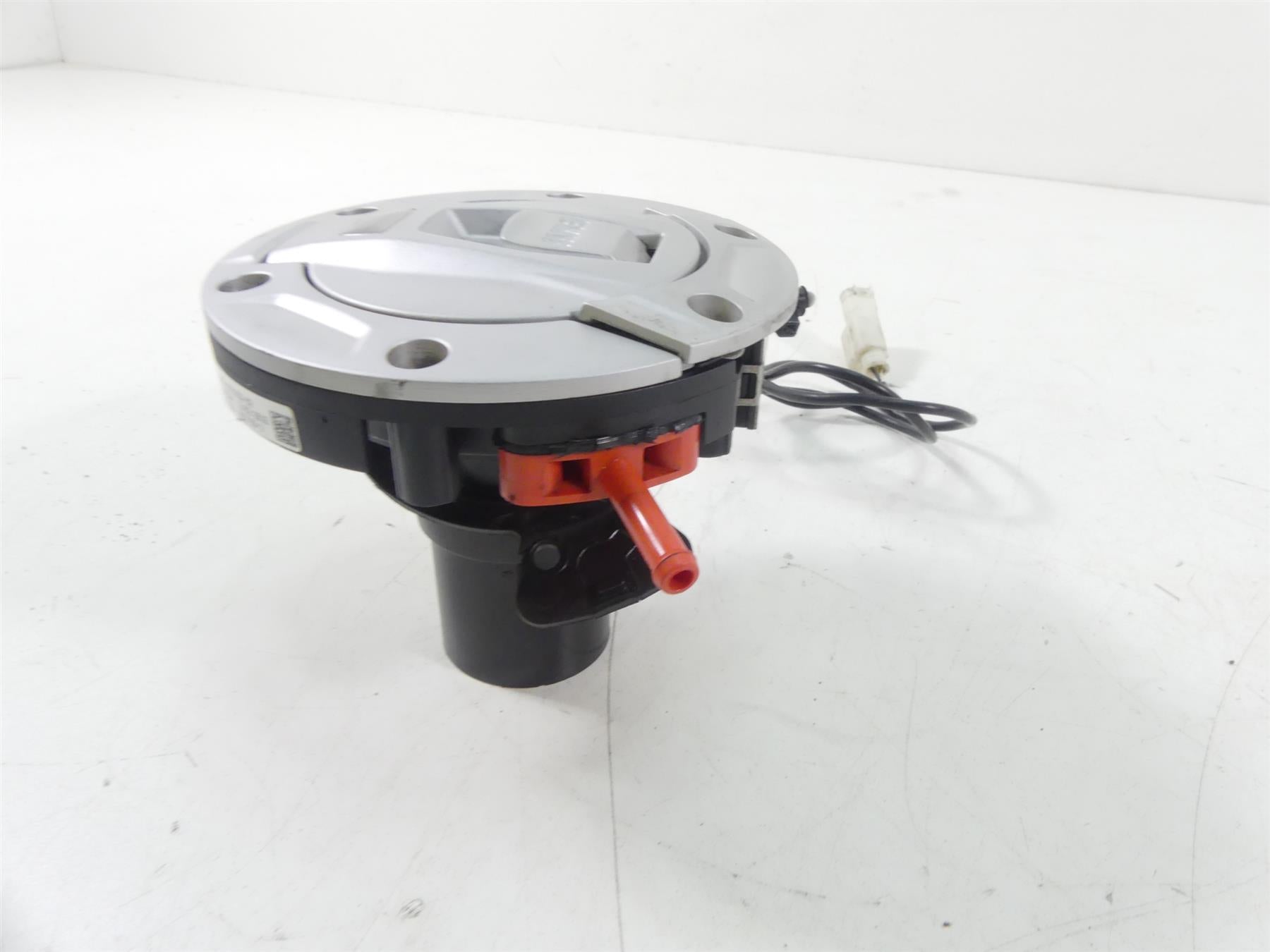 2016 BMW R1200GS K50 Handsfree Keyless Ride Fuel Gas Tank Cap 16118531632 {{ shop.shopifyCountryName }} - Mototech271