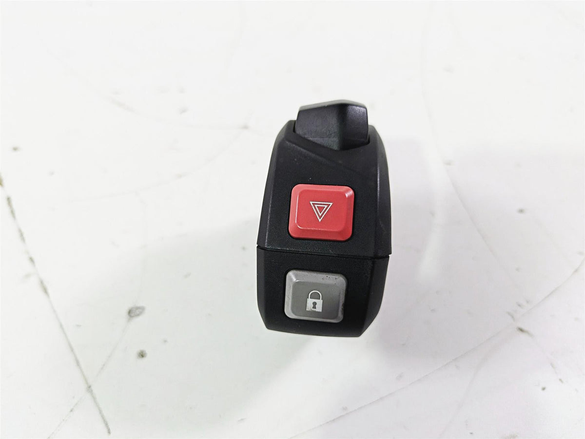 2019 Triumph Speed Triple RS 1050 Right Hand Control Switch Start Kill T2049706 {{ shop.shopifyCountryName }} - Mototech271