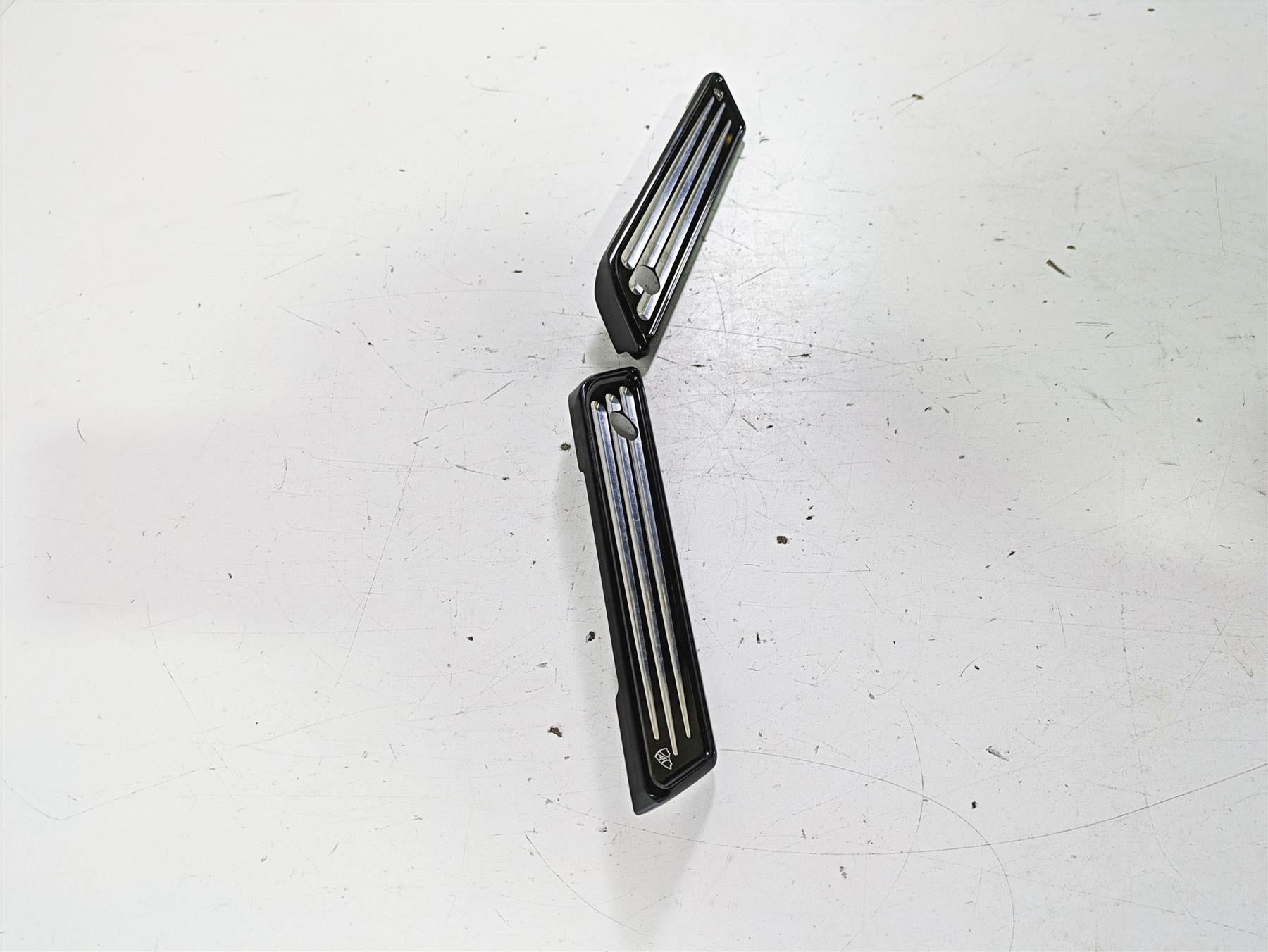 2015 Harley Touring FLHXS Street Glide Arlen Ness Deep Cut Latch Covers 03-546 {{ shop.shopifyCountryName }} - Mototech271