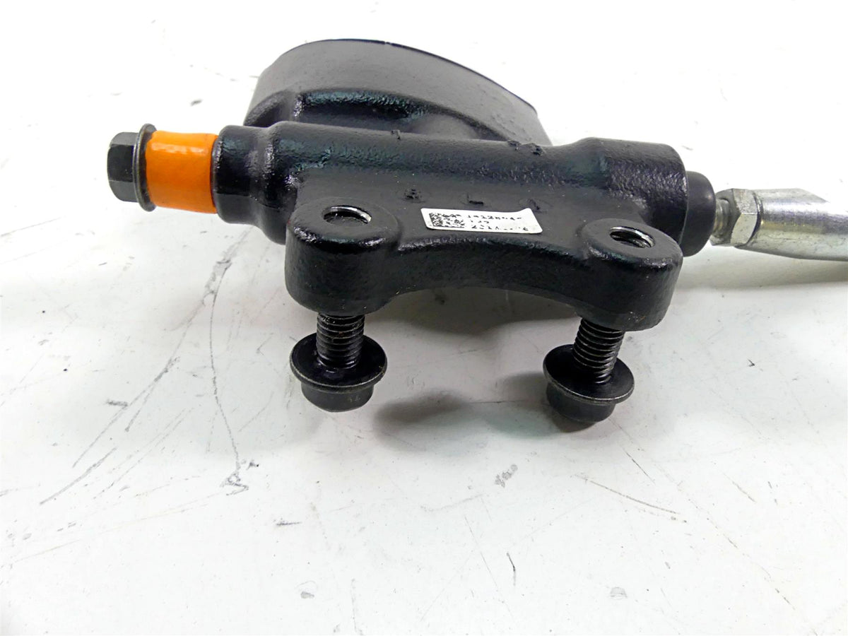 2019 Indian Chieftain Classic Rear Brake Master Cylinder 5/8" Bore 1912864 {{ shop.shopifyCountryName }} - Mototech271