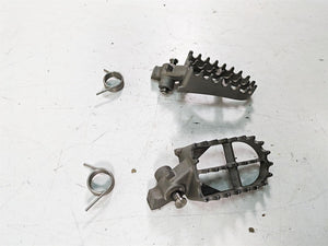2007 BMW R1200GS K255 Adv Front Footpeg Foot Peg Rest Set 46717694557 | Mototech271