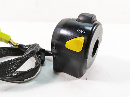 2016 Suzuki M109R VZR1800 Left Hand Turn Signal Control Switch 37400-48GB0 {{ shop.shopifyCountryName }} - Mototech271