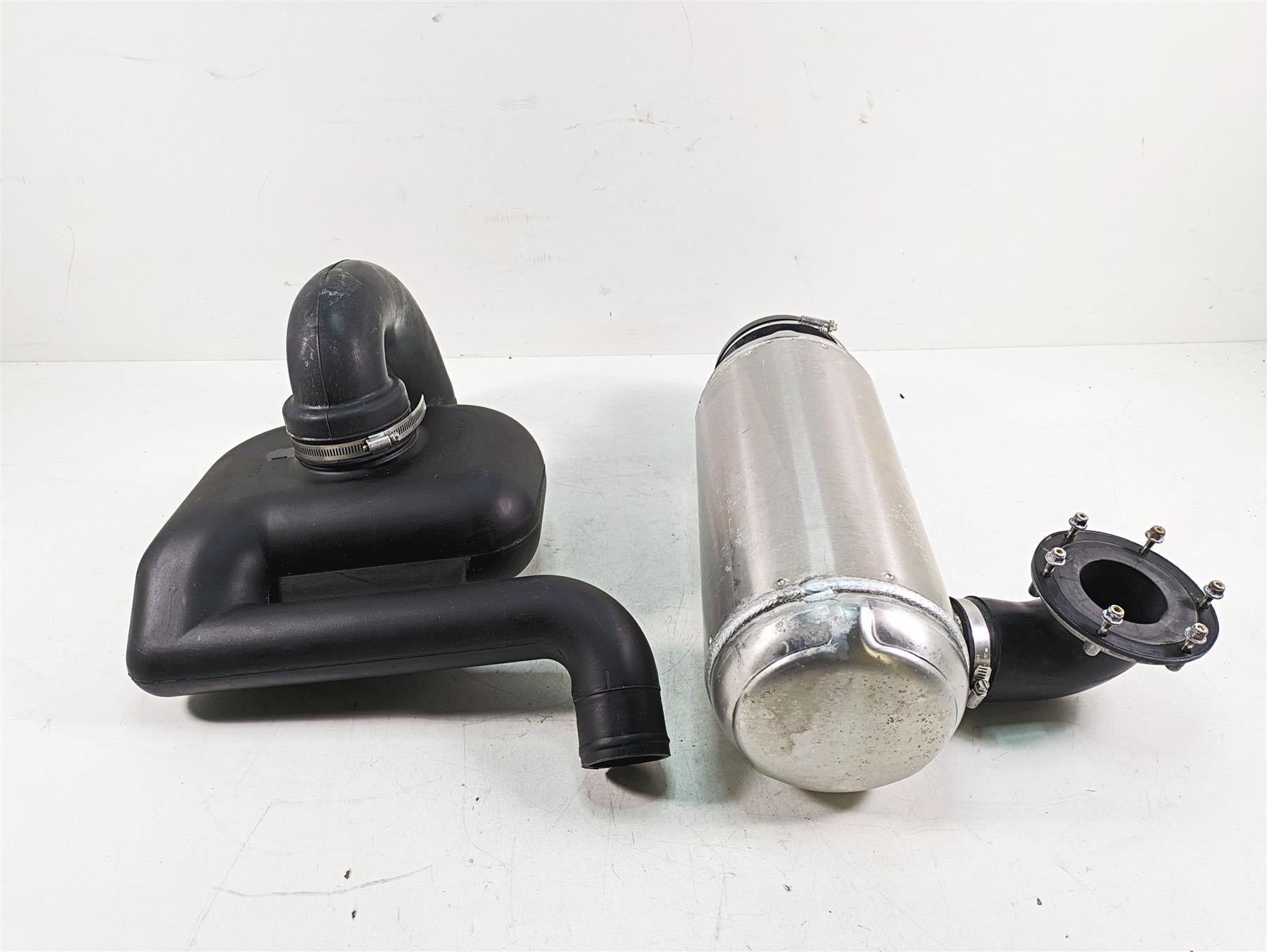 2022 Yamaha Waverunner EX Sp EX1050BX Exhaust Muffler System F3Y-U7550-01-00 {{ shop.shopifyCountryName }} - Mototech271