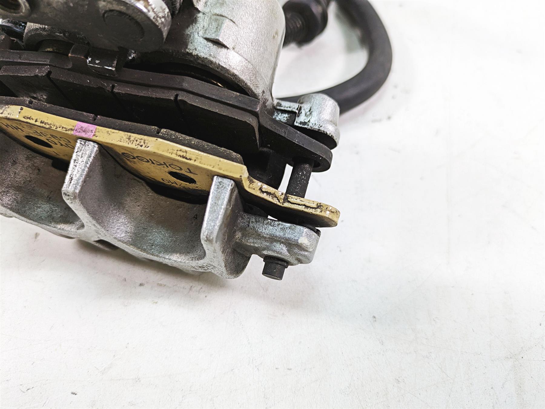 1997 Kawasaki VN1500 Vulcan Tokico Front Brake Caliper & Line Read 43041-1587-GN {{ shop.shopifyCountryName }} - Mototech271