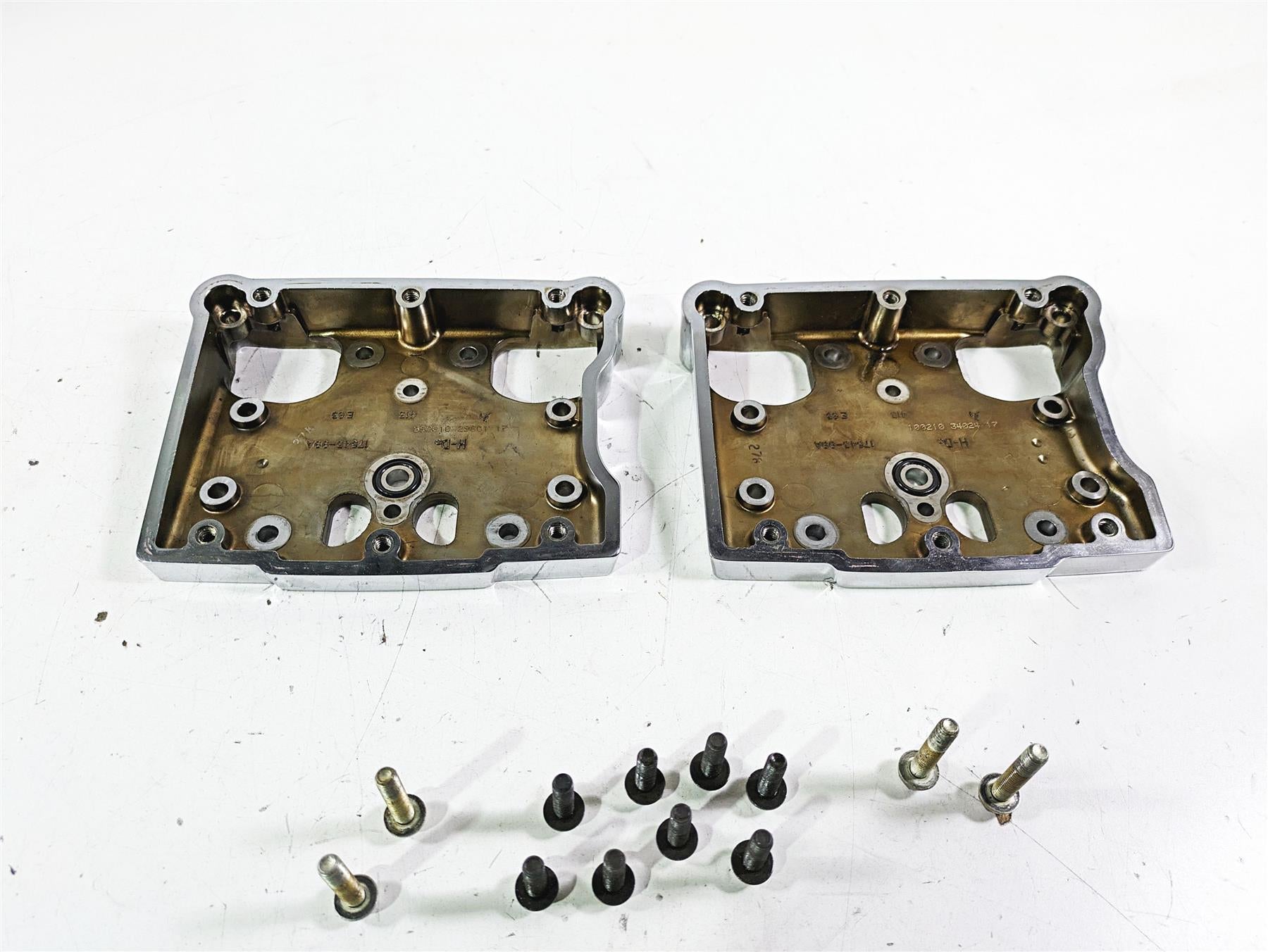 2015 Harley Touring FLHXS Street Glide Lower Rocker Box Housing Set 17573-99A {{ shop.shopifyCountryName }} - Mototech271