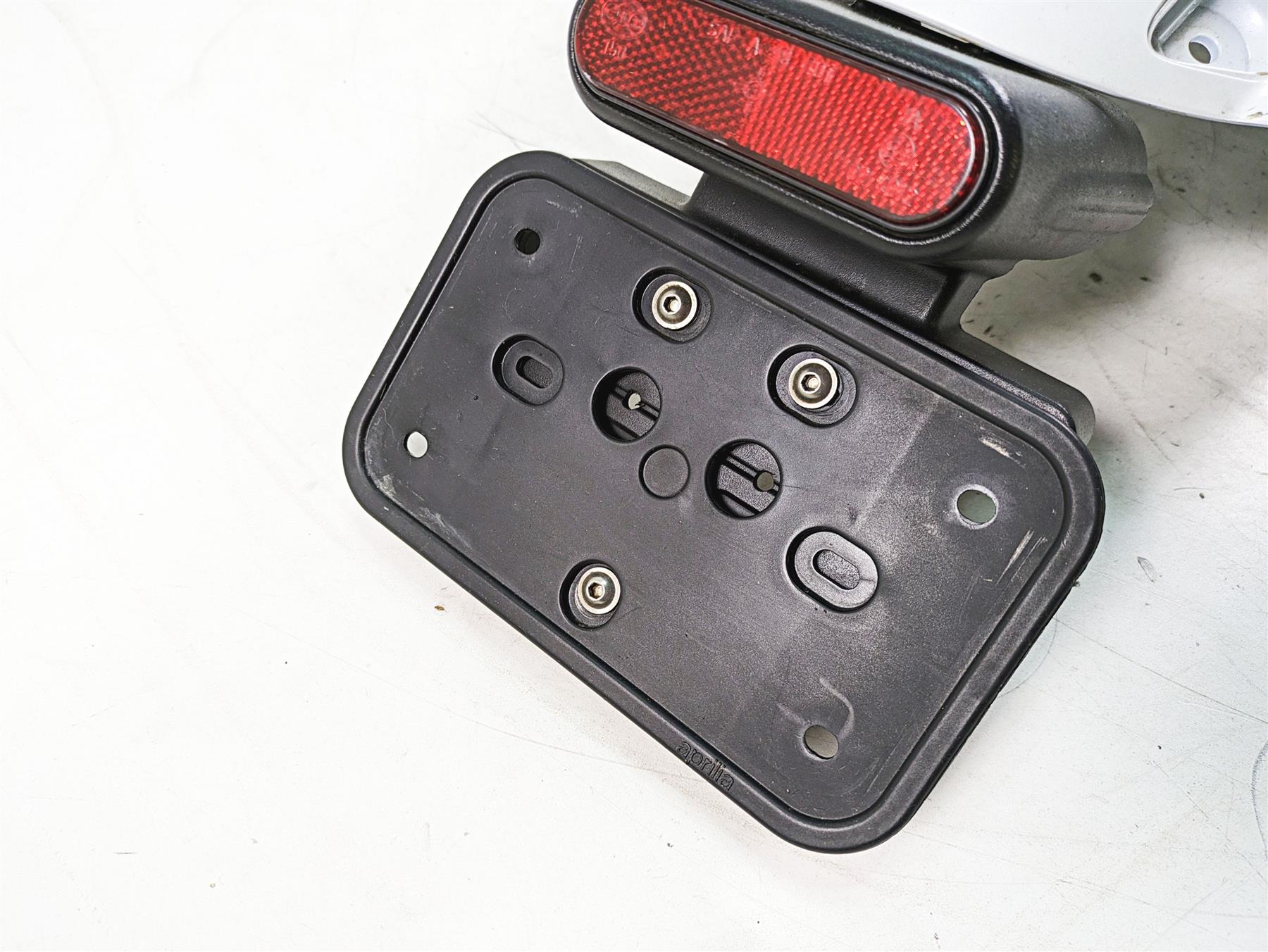 2014 Moto Guzzi California 1400 T Rear Upper Fender & Plate Holder Mount 887487 {{ shop.shopifyCountryName }} - Mototech271