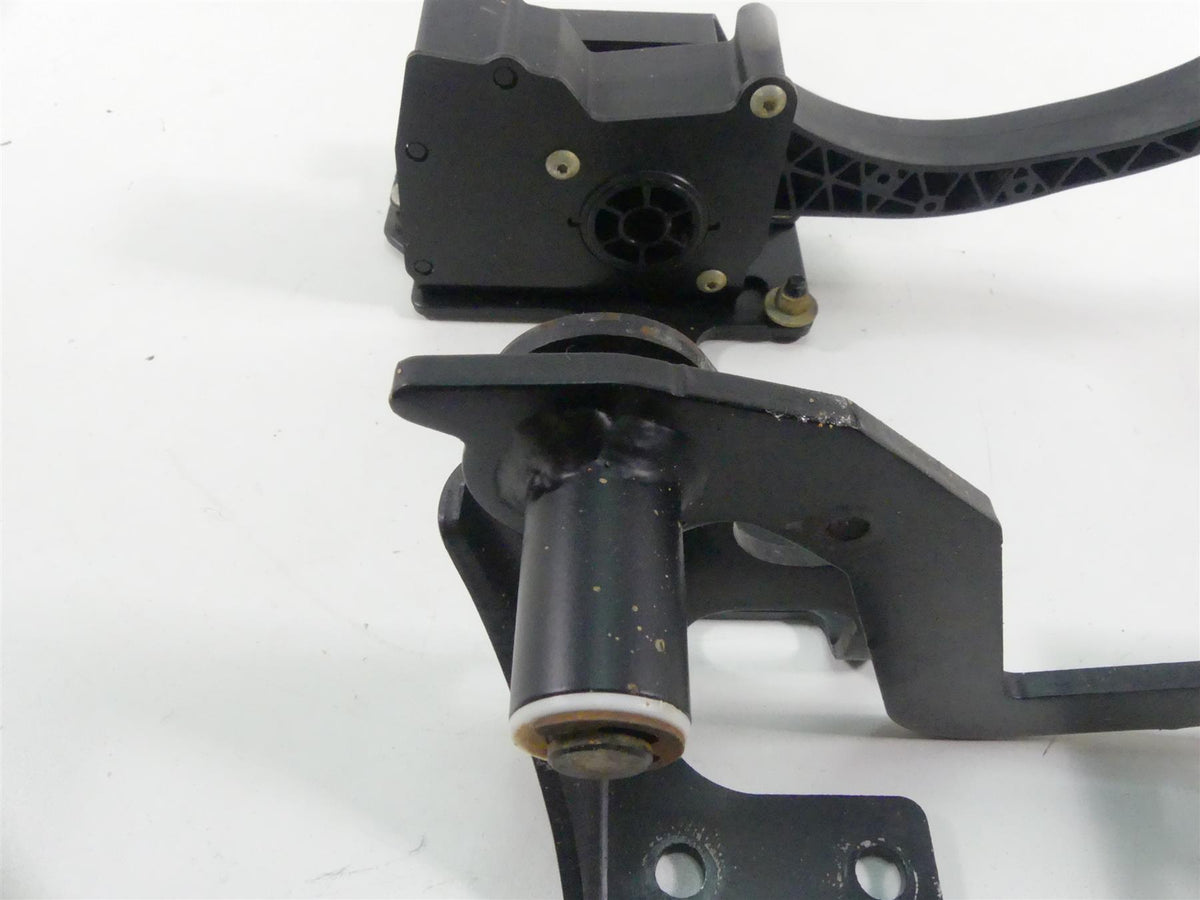 2018 Polaris RZR S 900 Brake & Accelerate Pedal Set 1019105-329 1021765-458 {{ shop.shopifyCountryName }} - Mototech271