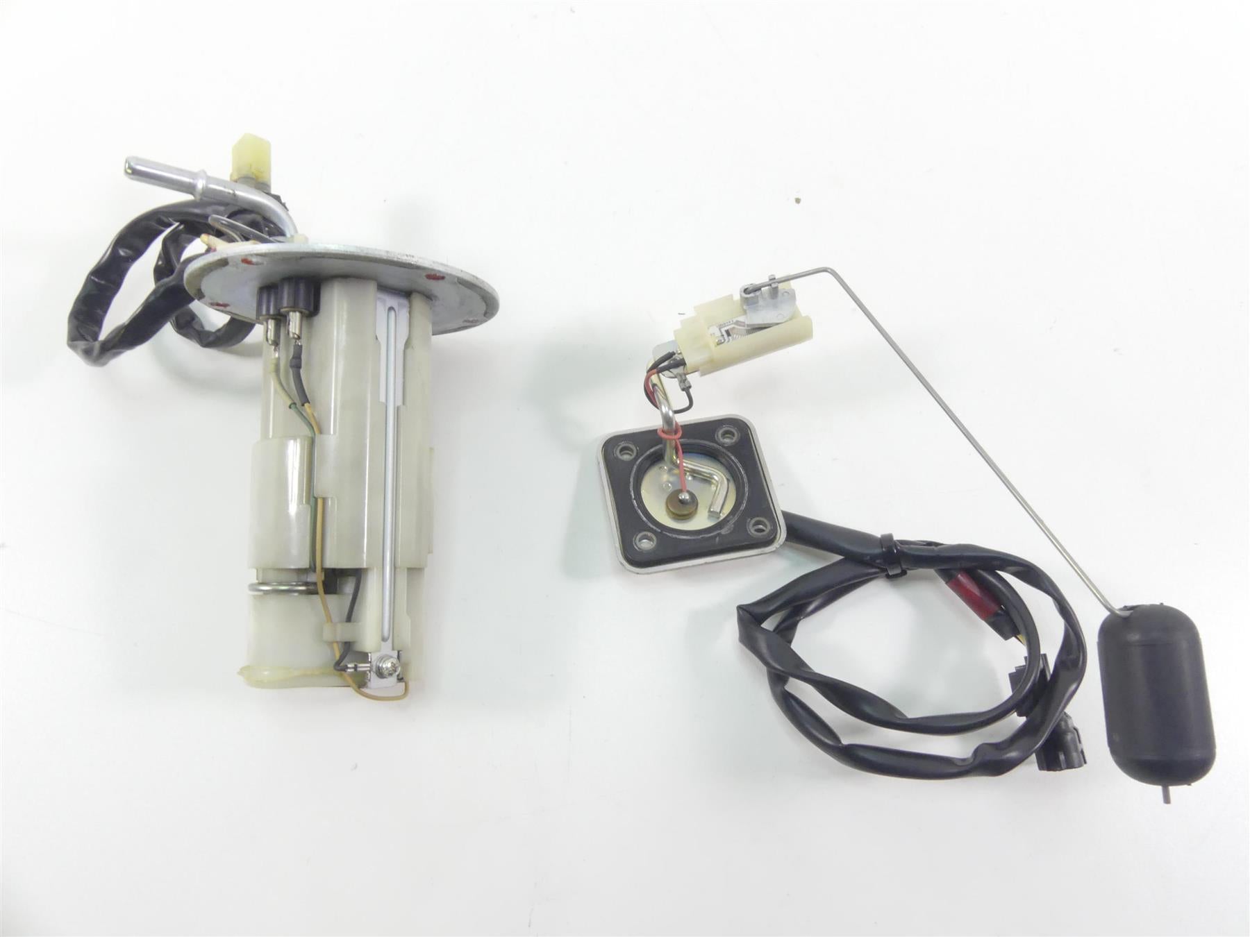 2012 Kawasaki ZX1400 ZX14R Ninja Fuel Gas Pump & Sending Unit 49040-0024 {{ shop.shopifyCountryName }} - Mototech271