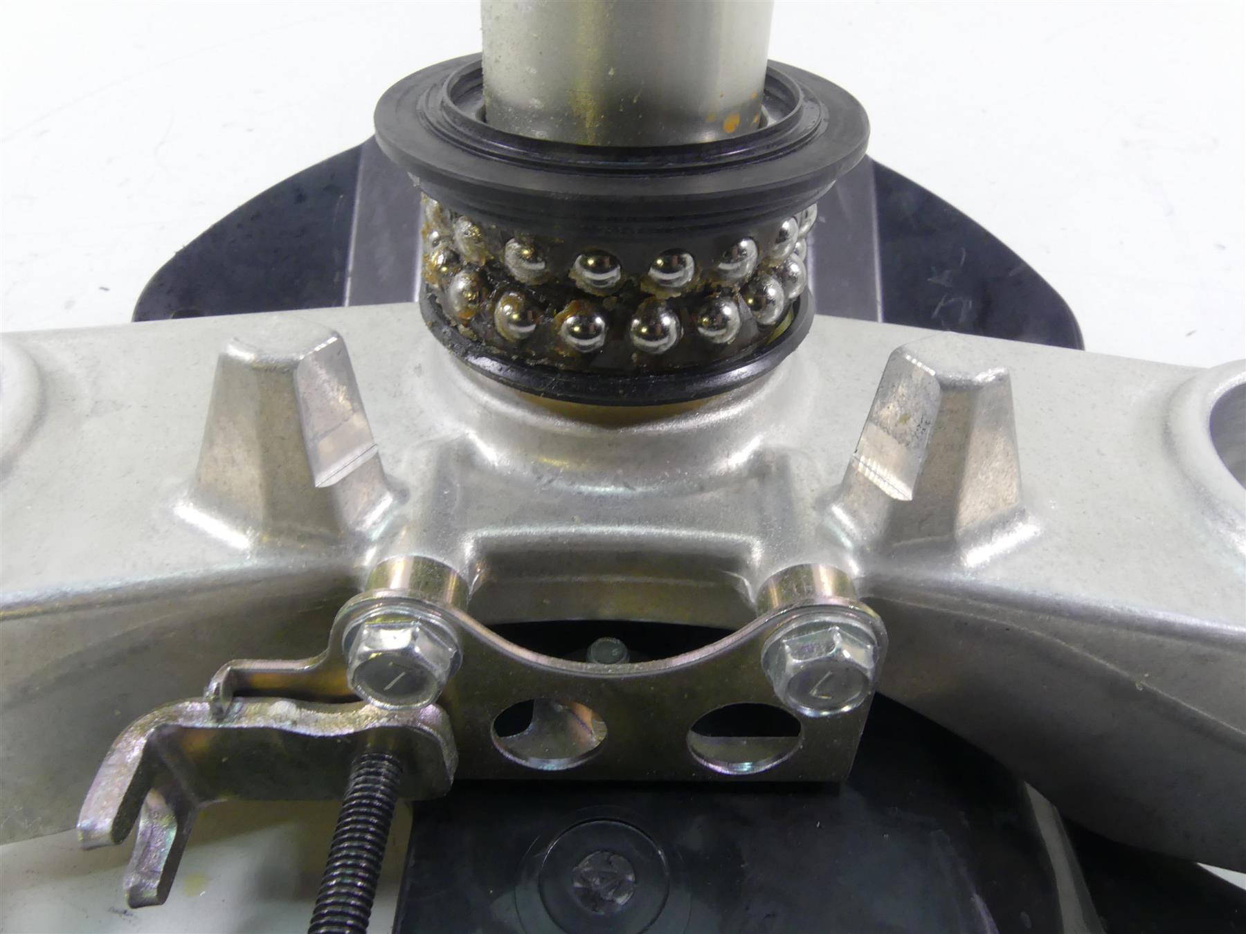2021 Kawasaki ZX1400 ZX14R Ninja Lower Triple Tree Clamp - 54mm 44037-0039 {{ shop.shopifyCountryName }} - Mototech271