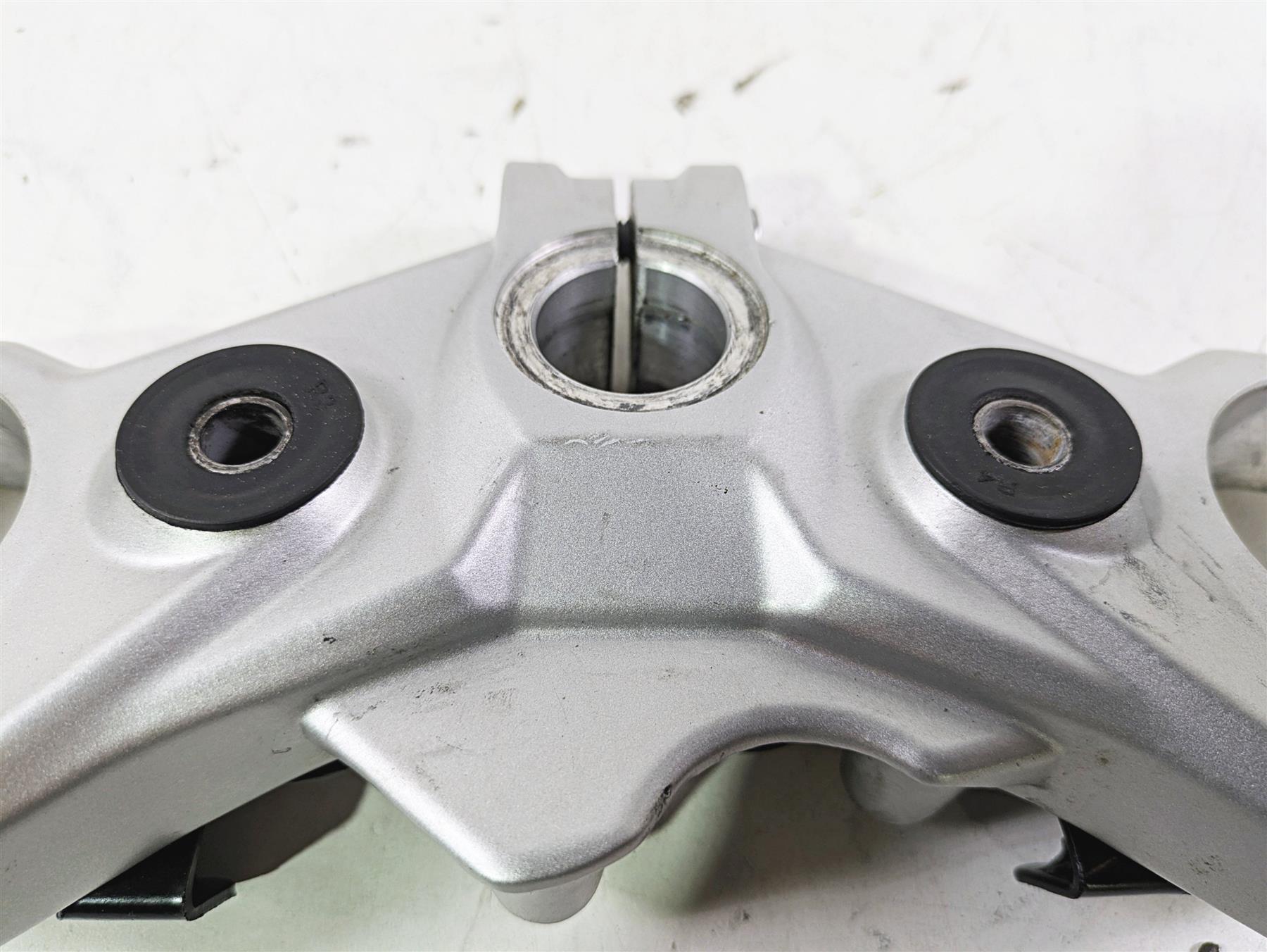 2023 BMW G310R K03 Upper Triple Tree Steering Clamp 31428554115 {{ shop.shopifyCountryName }} - Mototech271
