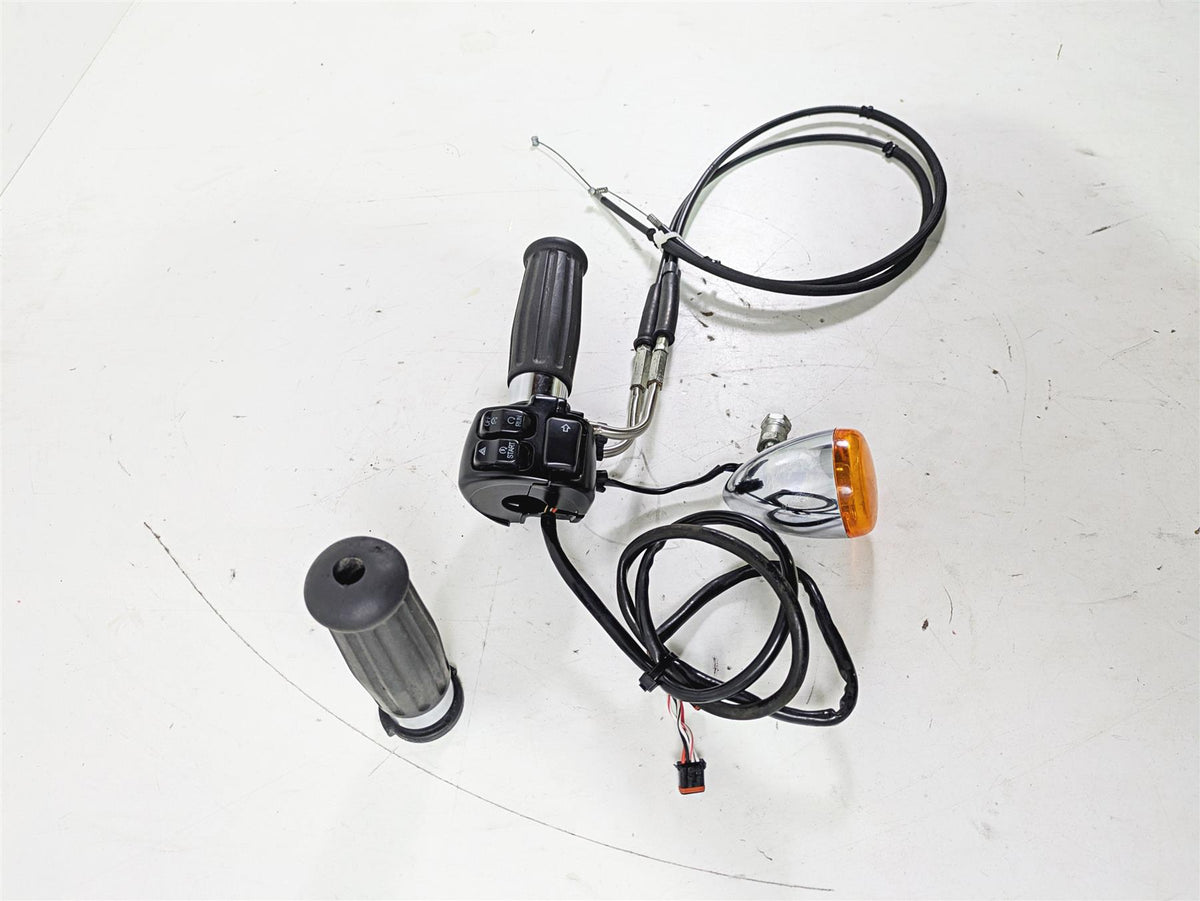 2015 Harley FXDL Dyna Low Rider Right Hand Control Switch 72944-12 {{ shop.shopifyCountryName }} - Mototech271