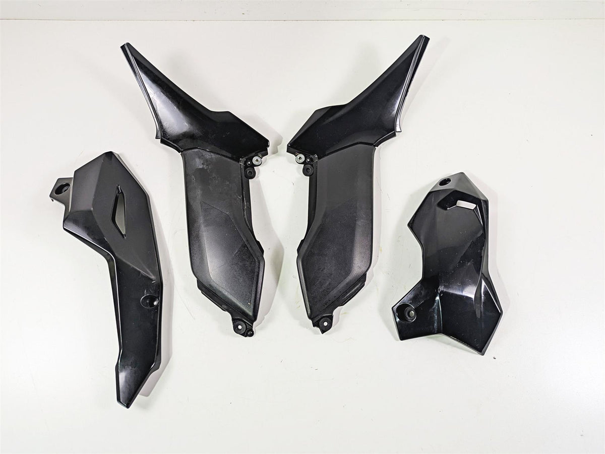 2020 Kawasaki Z900 ZR900 Oem & Xxun Moto Plastic Infill Set 7058 14093-0667 {{ shop.shopifyCountryName }} - Mototech271