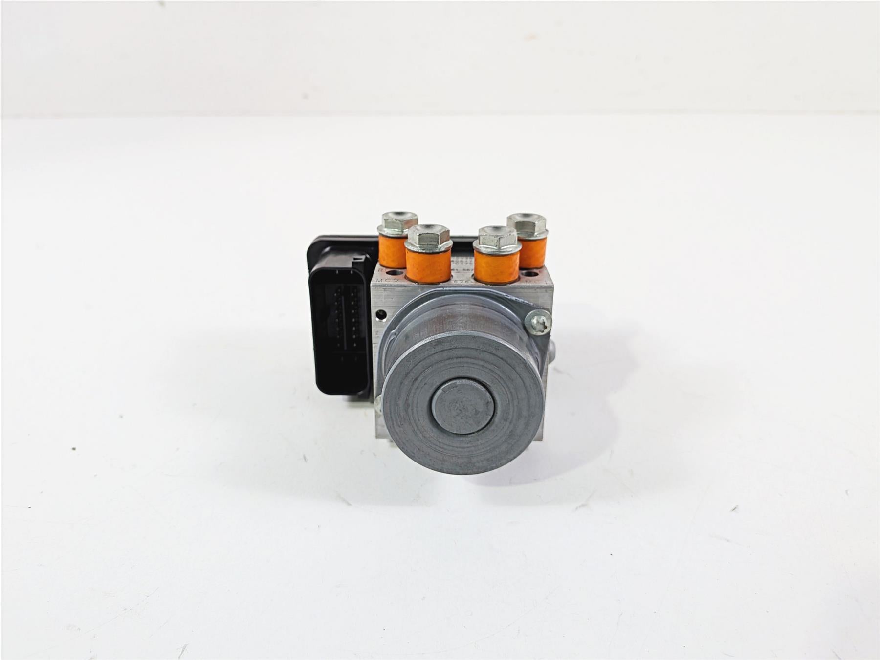 2018 Aprilia RSV4 RR Abs Brake Pump Unit Module 2D000265 2D000264 {{ shop.shopifyCountryName }} - Mototech271