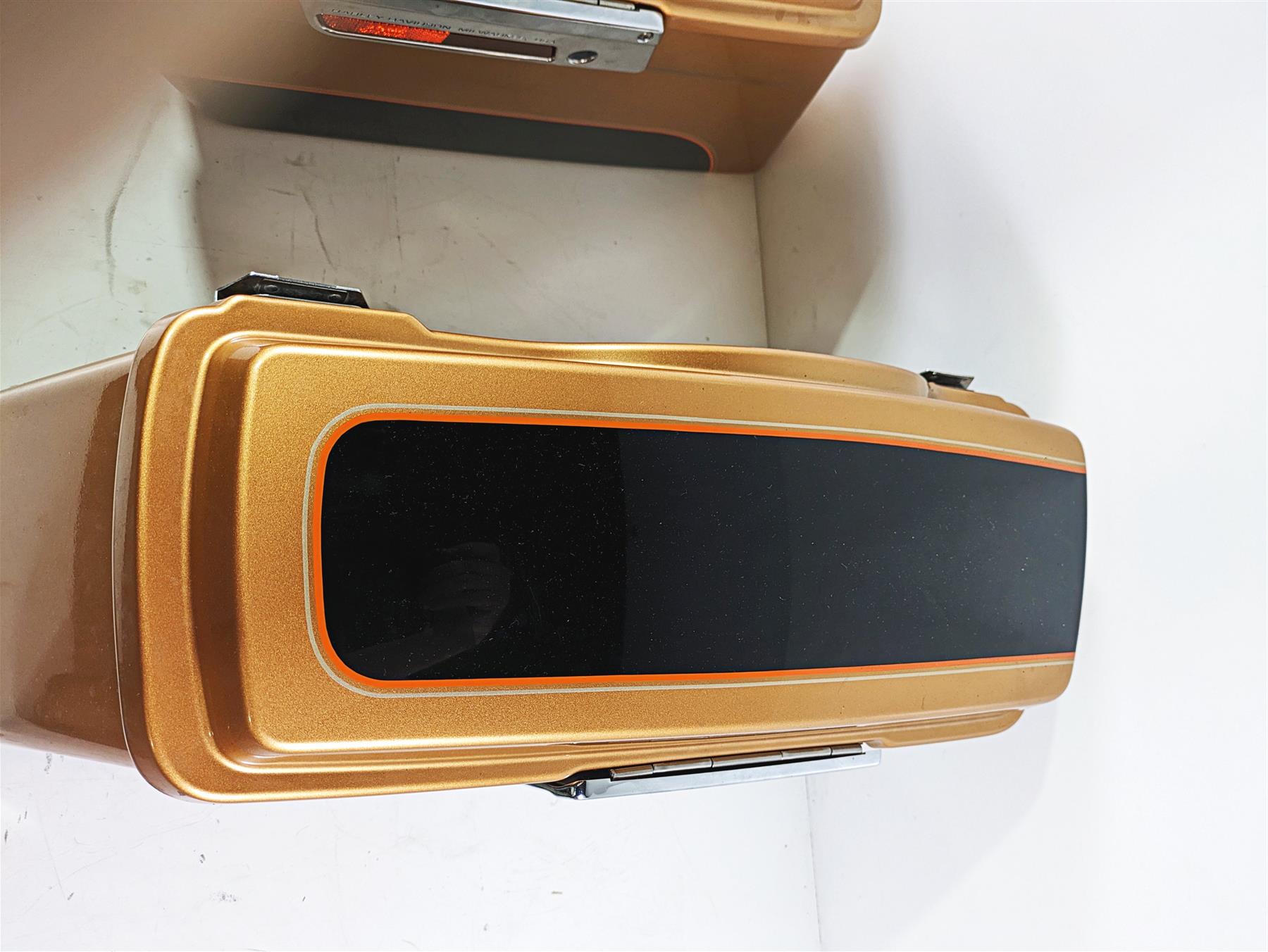 2008 Harley Touring FLHTCU E-Glide 105TH Saddlebag Saddle Bag Set 90752-93 {{ shop.shopifyCountryName }} - Mototech271