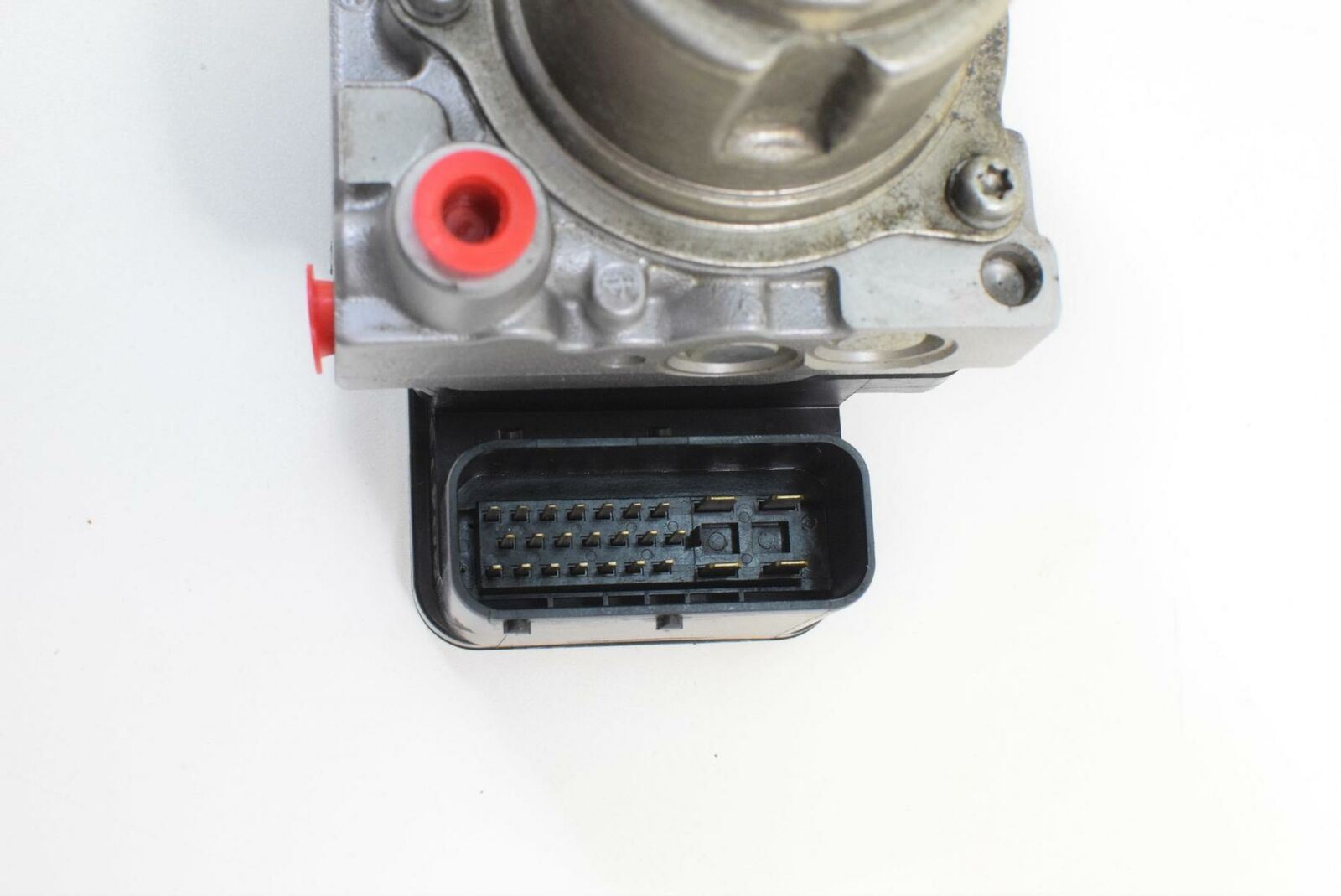 2015 Triumph Rocket III Touring ABS ABS Brake Braking Module Pump T2020413 {{ shop.shopifyCountryName }} - Mototech271
