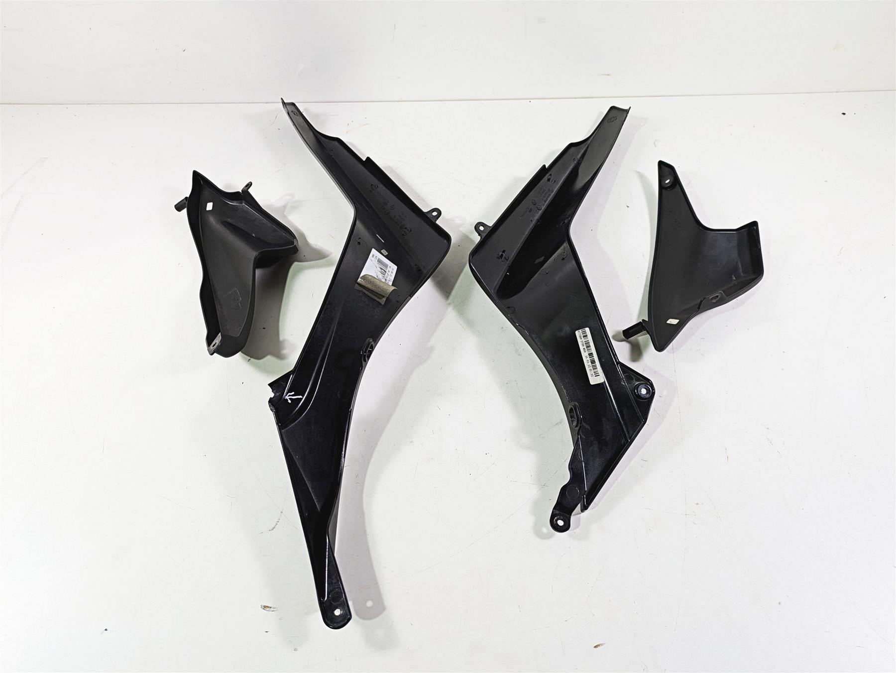 2012 BMW R1200R K27 Under Seat Side Cover Fairings Set - Read 46637697198 {{ shop.shopifyCountryName }} - Mototech271