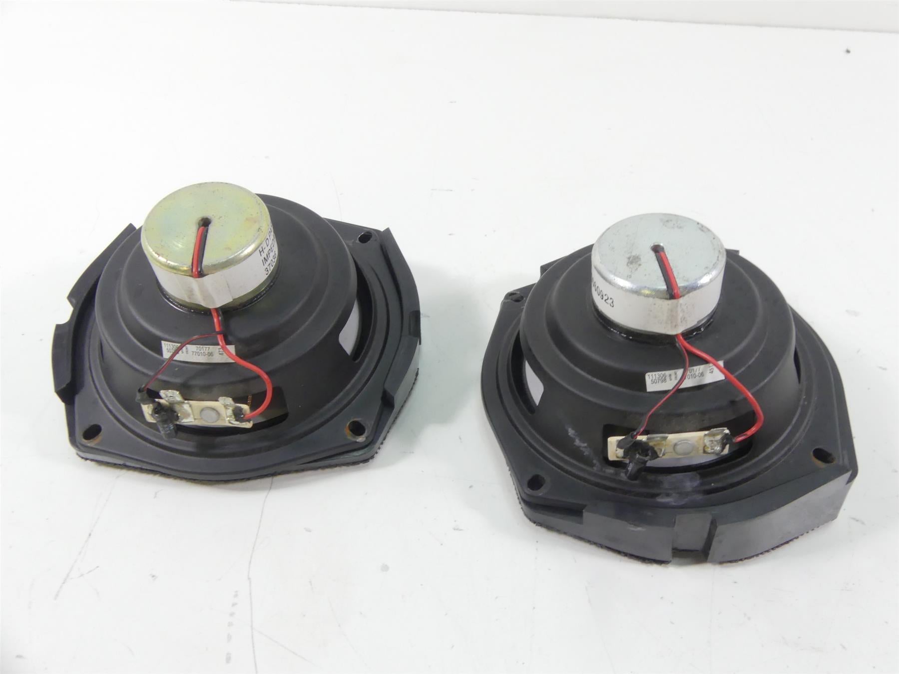 2007 Harley Touring FLHTCU SE CVO Electra Glide Front Speaker Set 5.25" 77029-06 {{ shop.shopifyCountryName }} - Mototech271