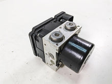 Load image into Gallery viewer, 2007 BMW R1200GS K255 Adv Abs Brake Pump Module Gen2 34517715109 7707617
