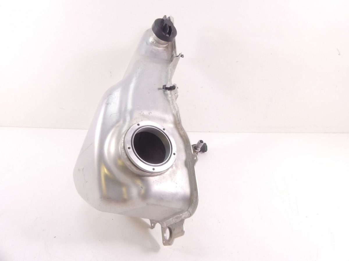2010 Victory Vision Tour Right Side Fuel Gas Petrol Tank Reservoir 1017293 {{ shop.shopifyCountryName }} - Mototech271