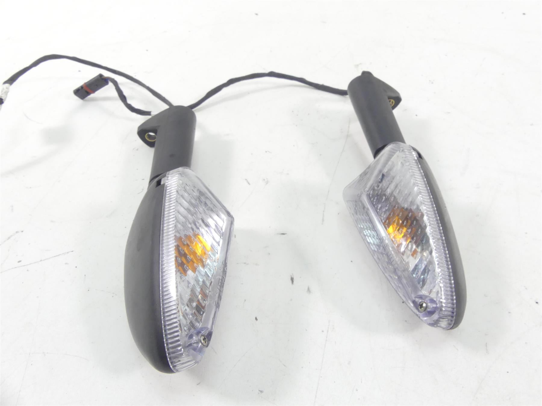 2017 BMW R1200GS GSW K50 Front Blinker Turn Signal Set 63138534355 63138534354 {{ shop.shopifyCountryName }} - Mototech271
