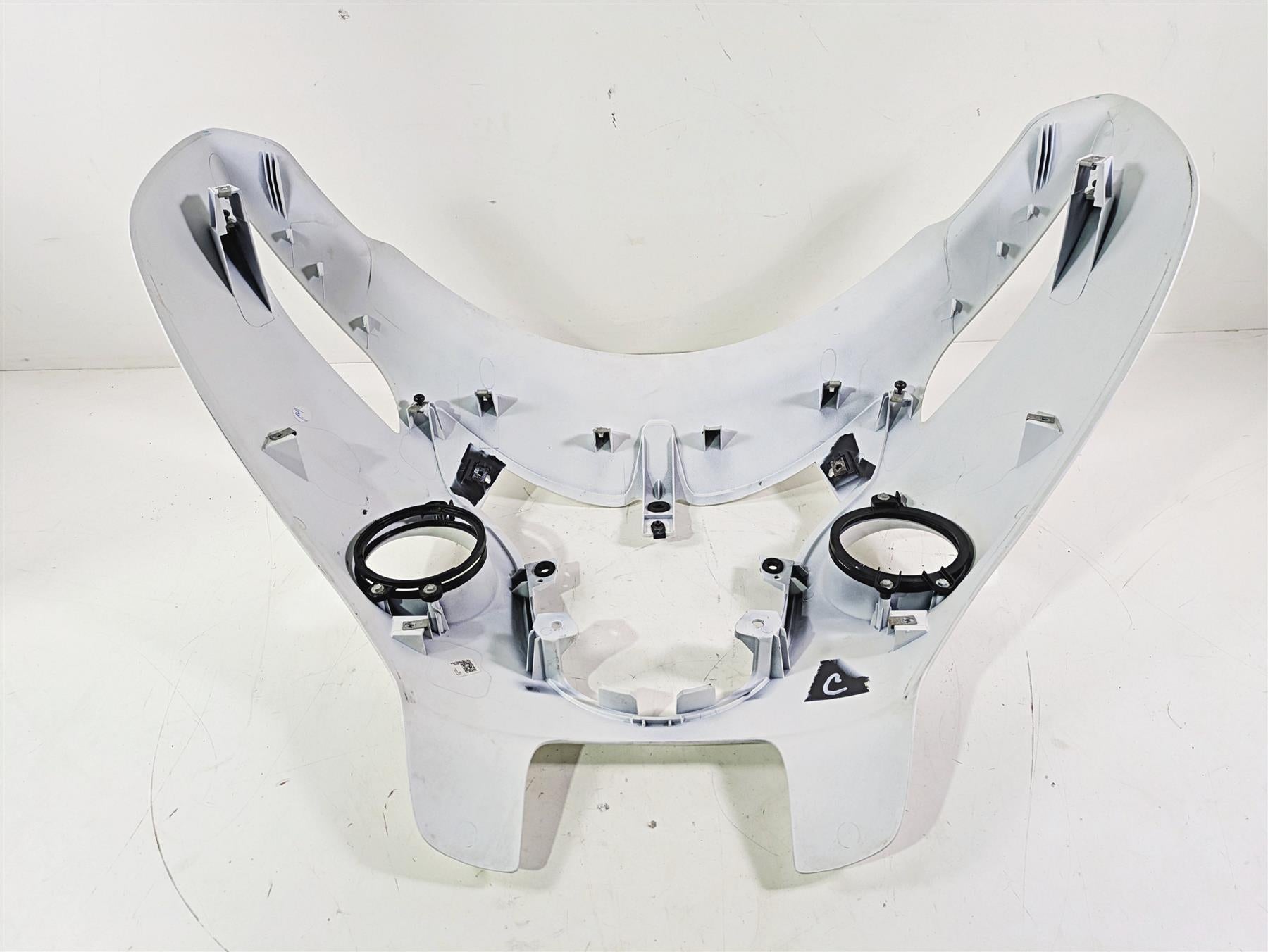 2018 Indian Chieftain Limited Outer Front Nose Fairing Cover Pearl White 5439882 {{ shop.shopifyCountryName }} - Mototech271