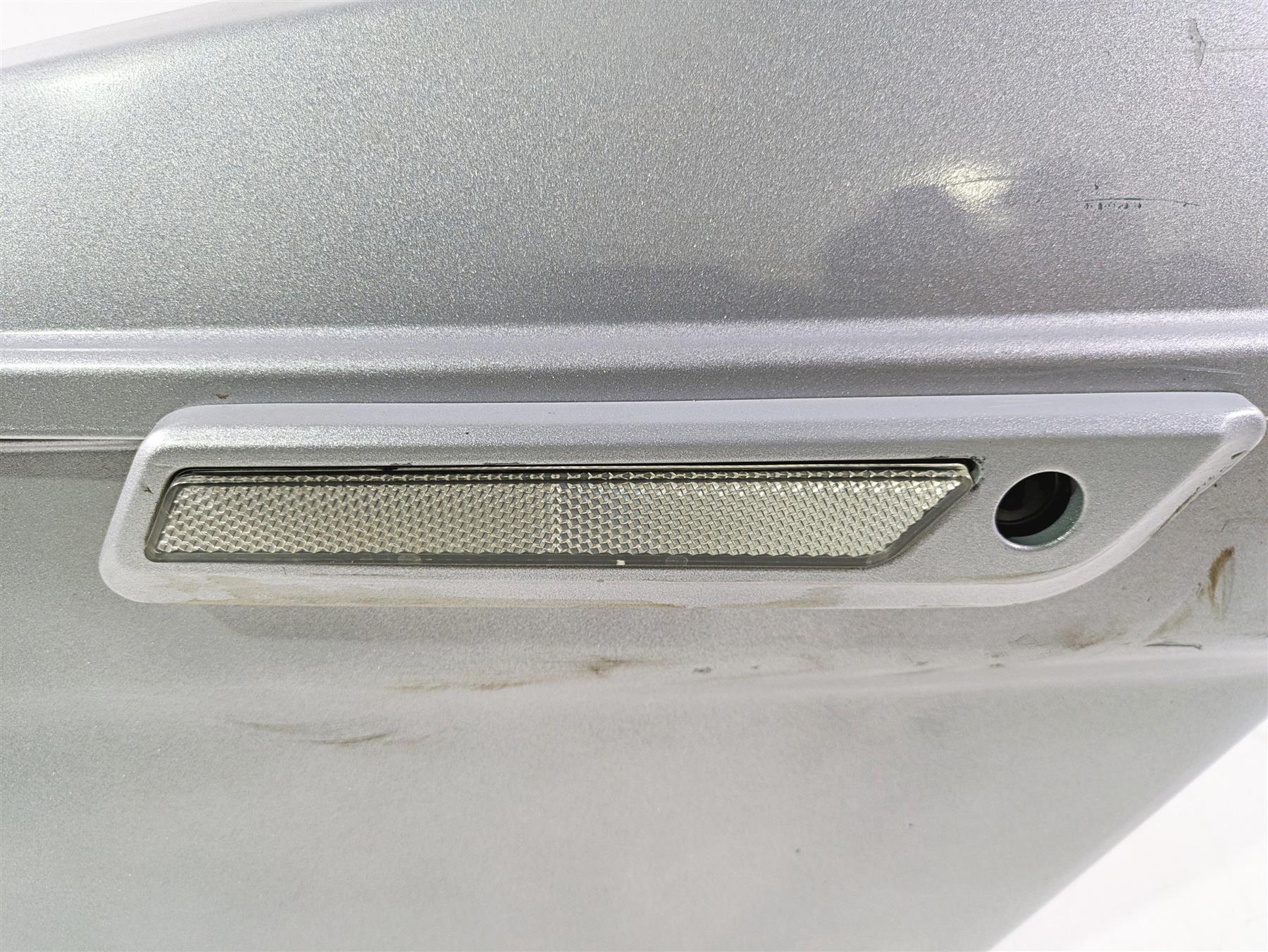 2010 Harley Touring FLHX Street Glide Right Saddlebag Saddle Bag READ 90752-93 {{ shop.shopifyCountryName }} - Mototech271